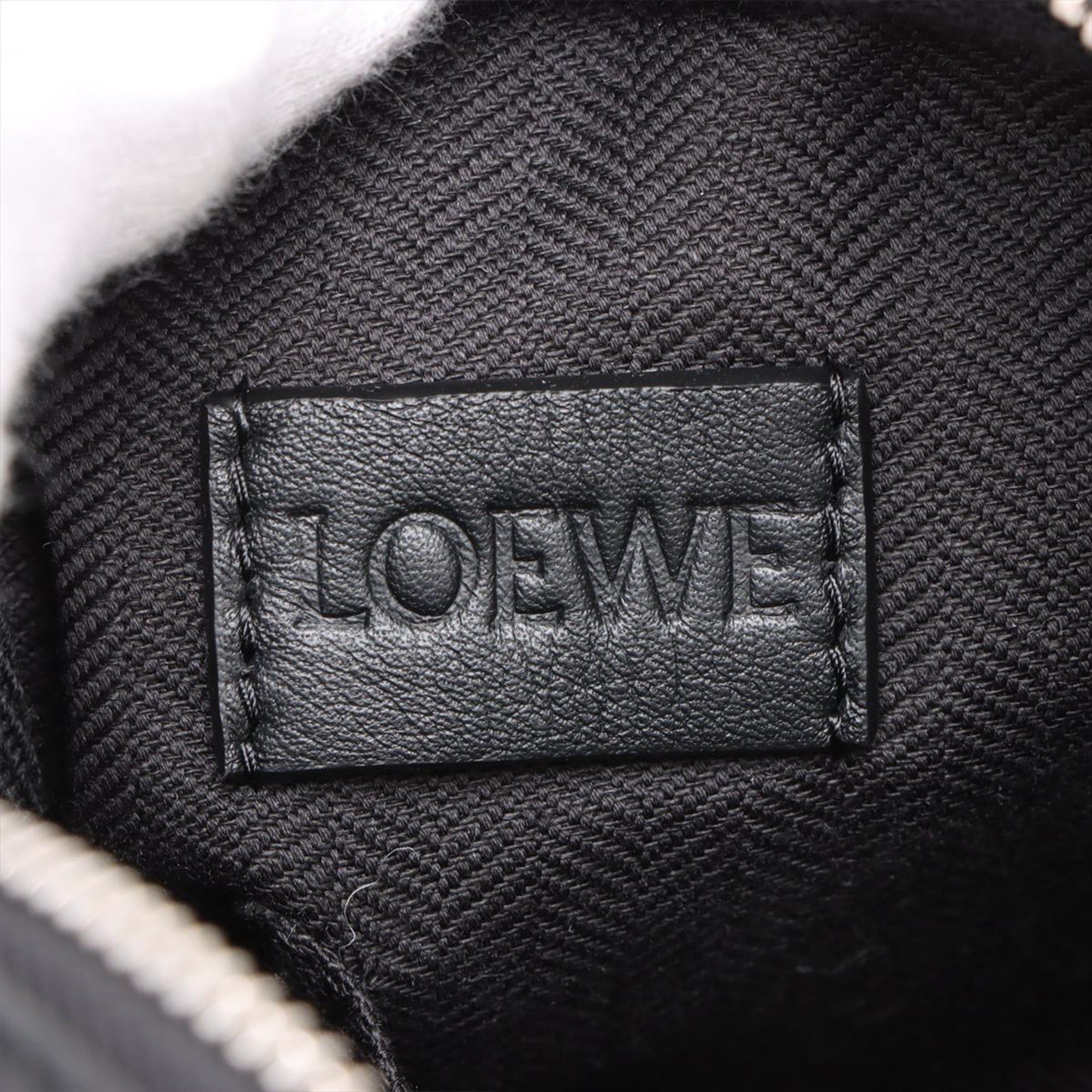 Loewe XS Supple Smooth Calfskin Military Messenger Bag Size ONE SIZE - 8 Thumbnail