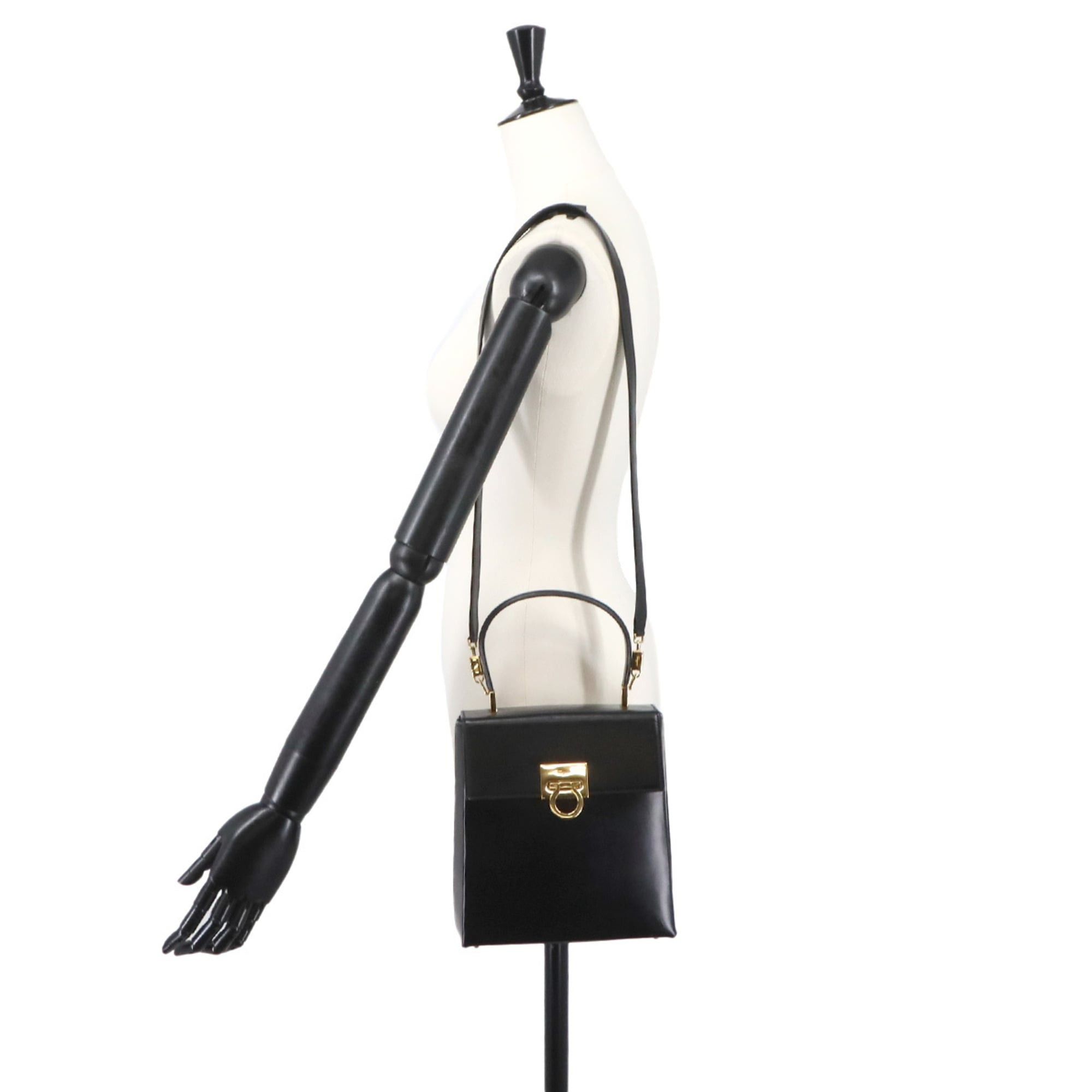 Salvatore Ferragamo Salvatore Ferragamo Gancini 2-way Hand/Shoulder Handbag, Leather, Black, 21 8658, Gold Hardware, Bag Size ONE SIZE - 11 Thumbnail