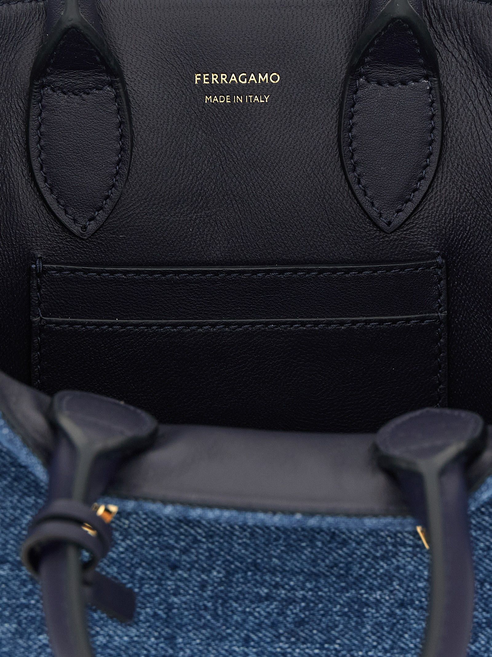 Salvatore Ferragamo 'Hug (Xs)' Handbag Size ONE SIZE - 4 Thumbnail