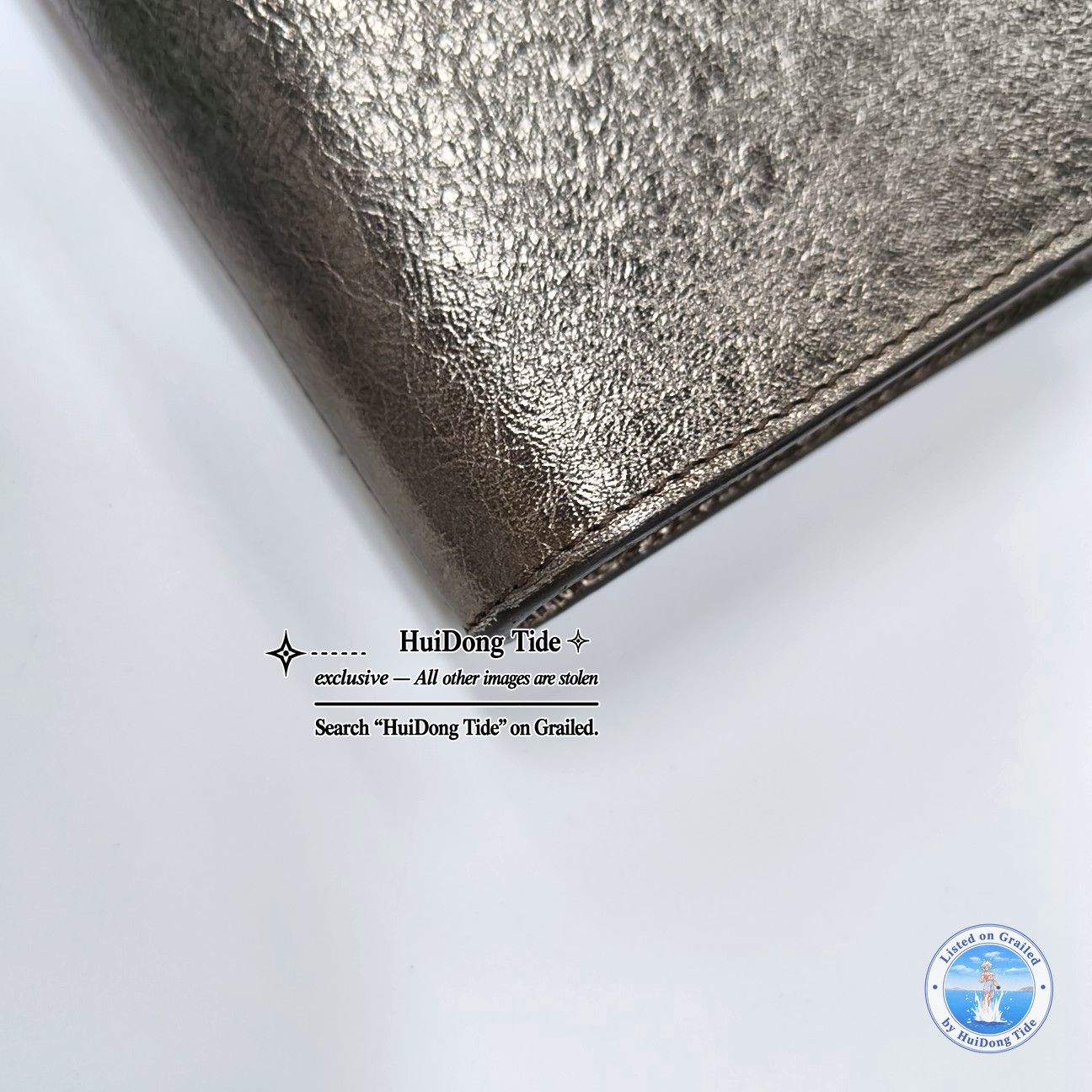 Saint Laurent Paris Saint Laurent Belle Jour Metallic Leather Clutch ONE SIZE Size ONE SIZE - 11 Thumbnail