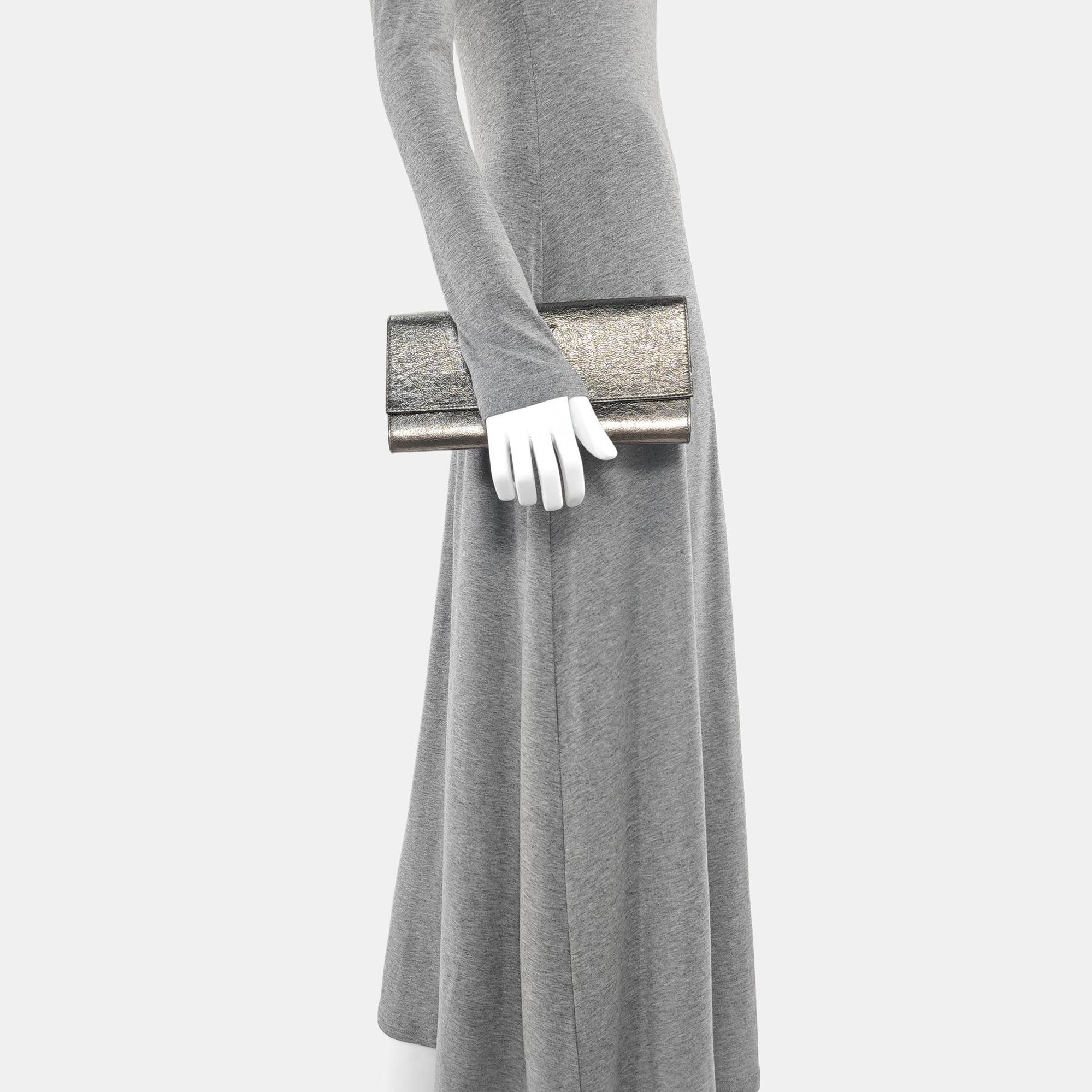 Saint Laurent Paris Saint Laurent Belle Jour Metallic Leather Clutch ONE SIZE Size ONE SIZE - 2 Thumbnail