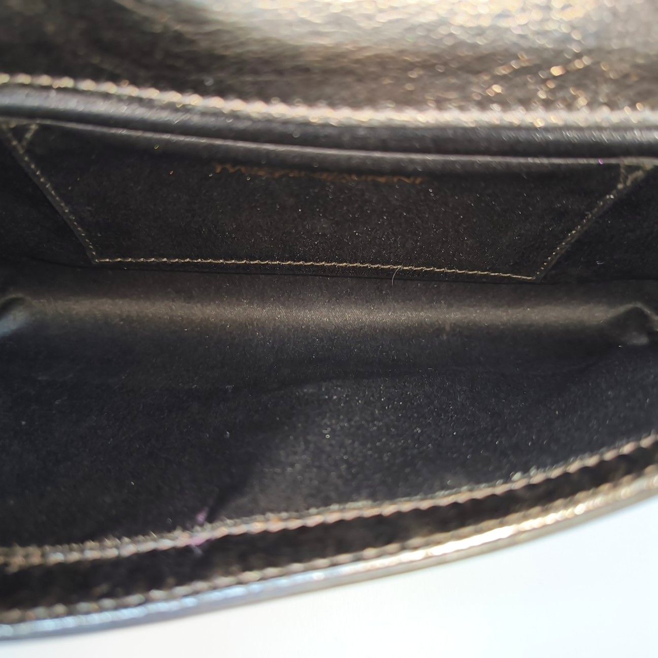 Saint Laurent Paris Saint Laurent Belle Jour Metallic Leather Clutch ONE SIZE Size ONE SIZE - 13 Thumbnail