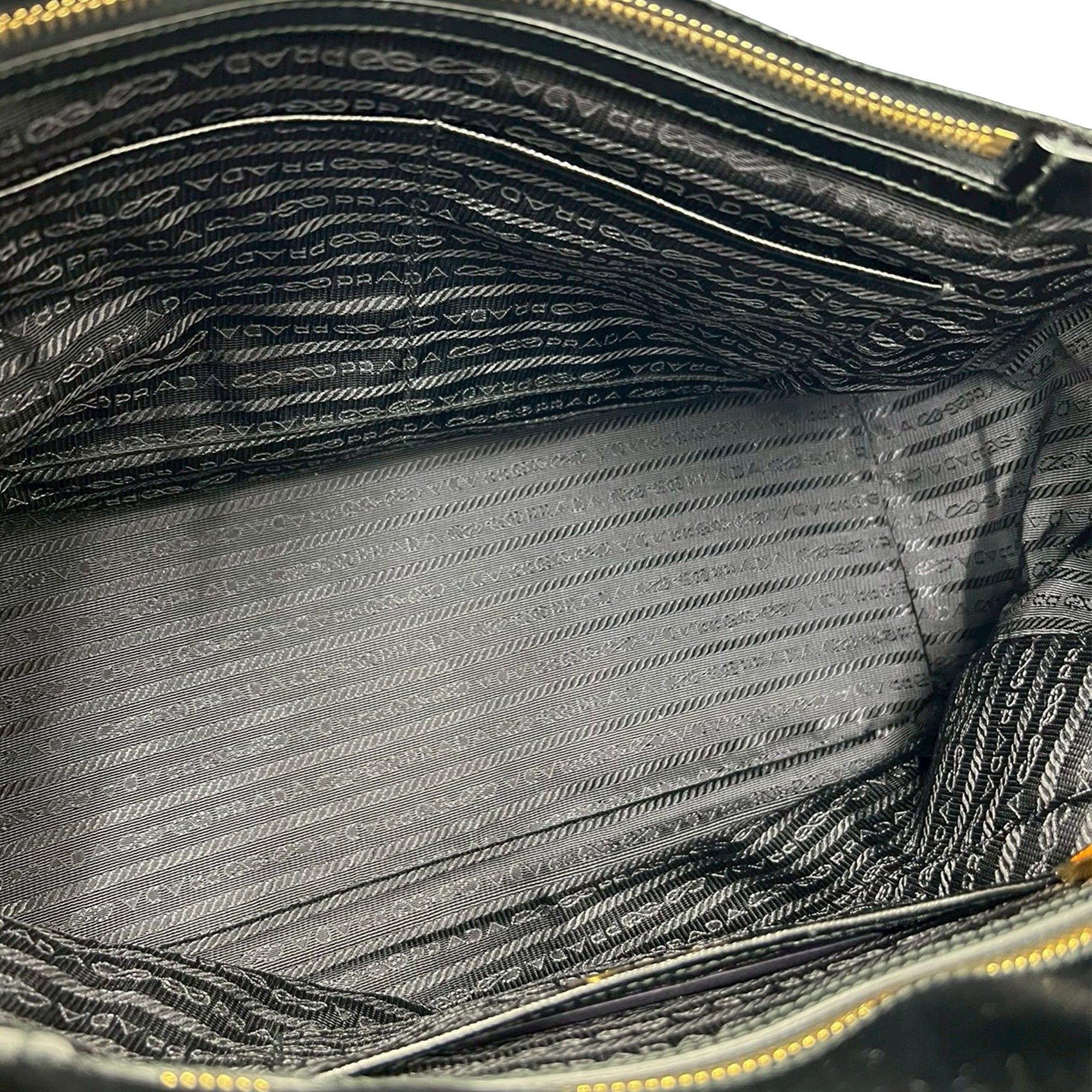 Prada Saffiano Trimmed Tessuto Handbag Size ONE SIZE - 4 Thumbnail