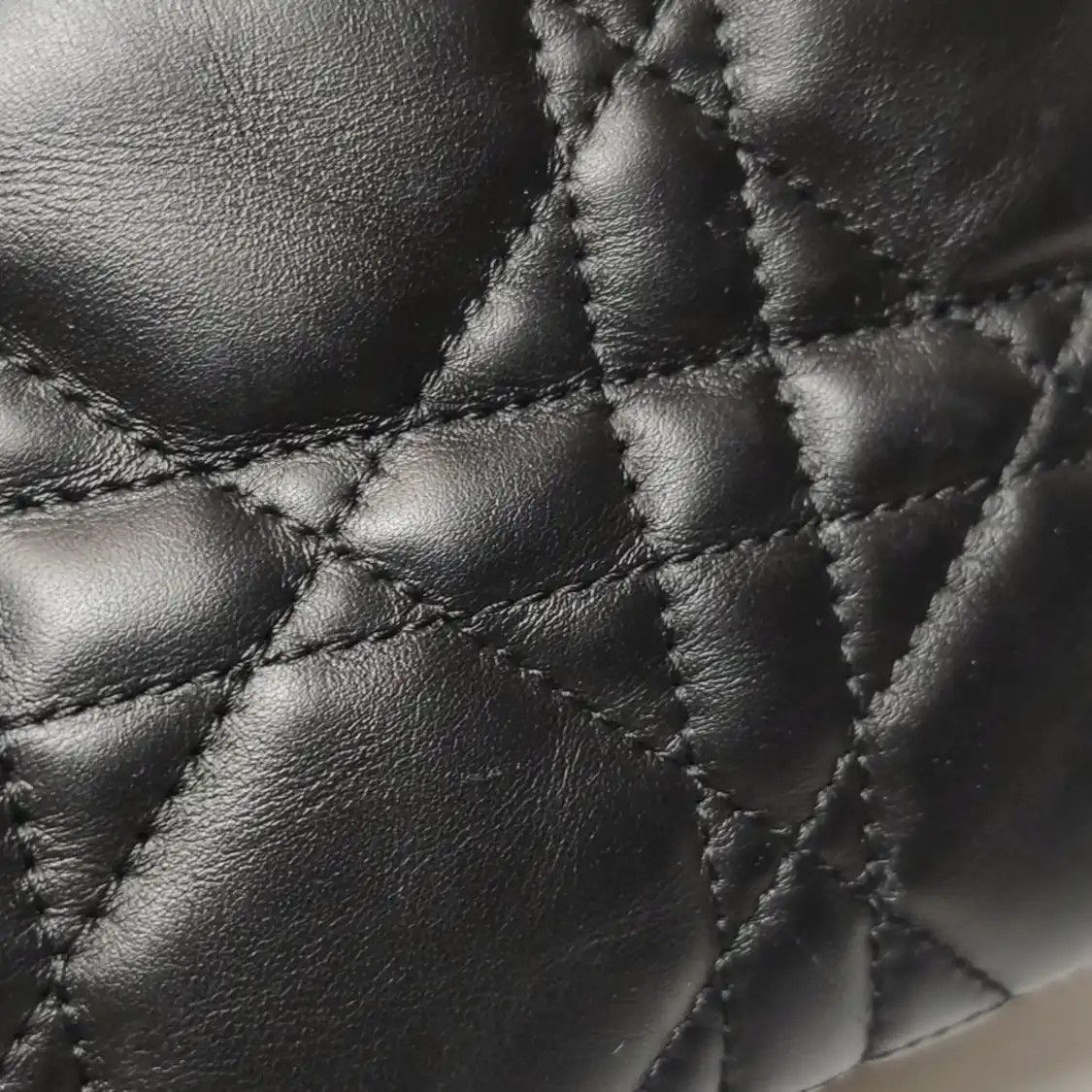 Dior DIOR Toujours Small black cowhide leather rattan plaid handbag Size ONE SIZE - 22 Thumbnail