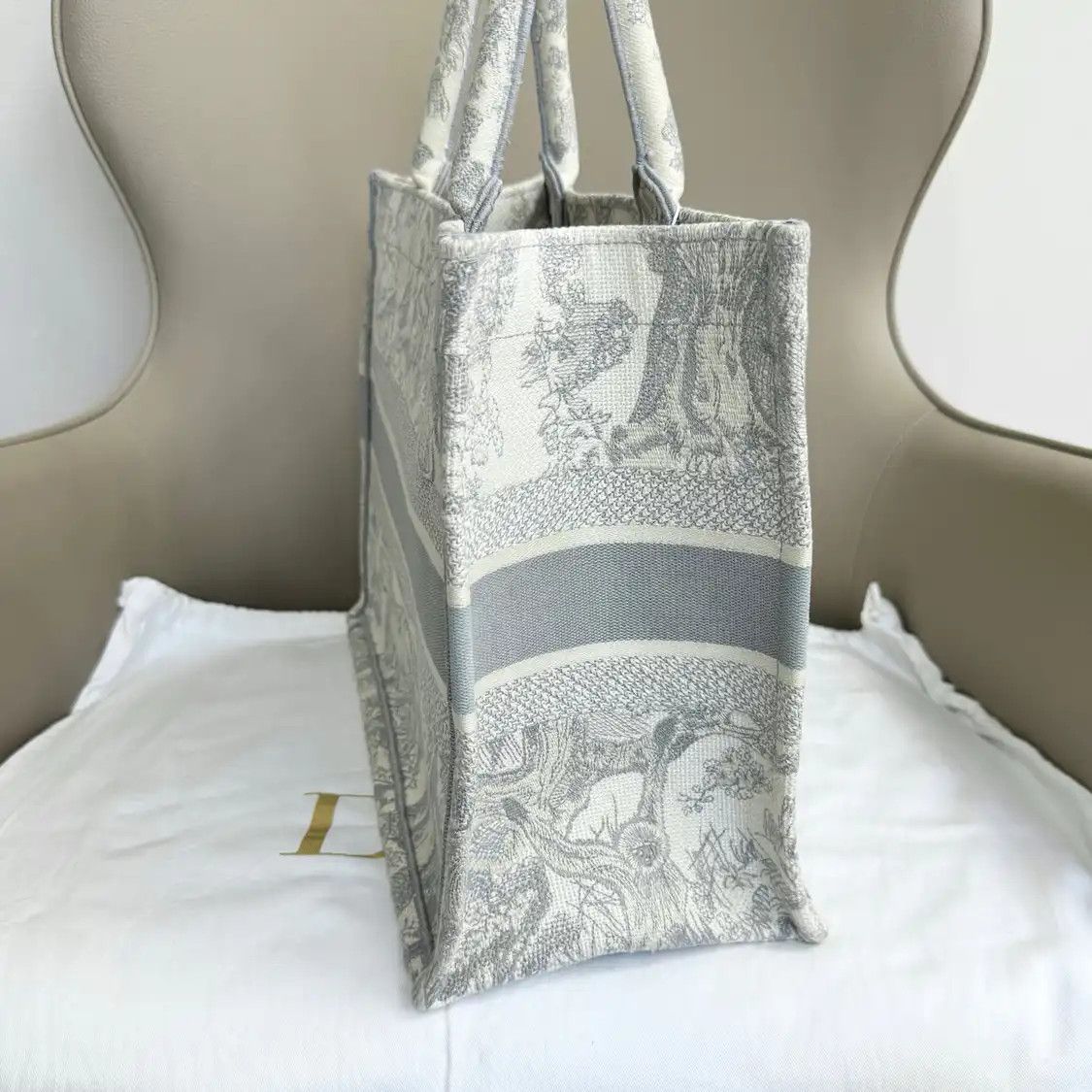 Dior DIOR Book Tote Medium grey canvas embroidery jacquard handbag Size ONE SIZE - 5 Thumbnail