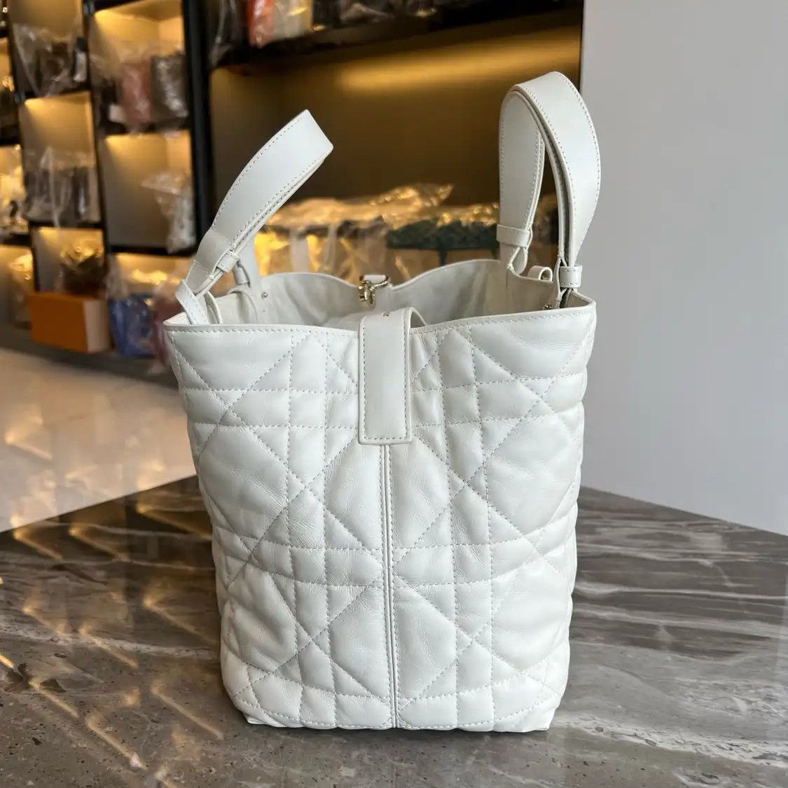 Dior DIOR Toujours Medium white cowhide leather rattan plaid quilted handbag Size ONE SIZE - 2 Thumbnail