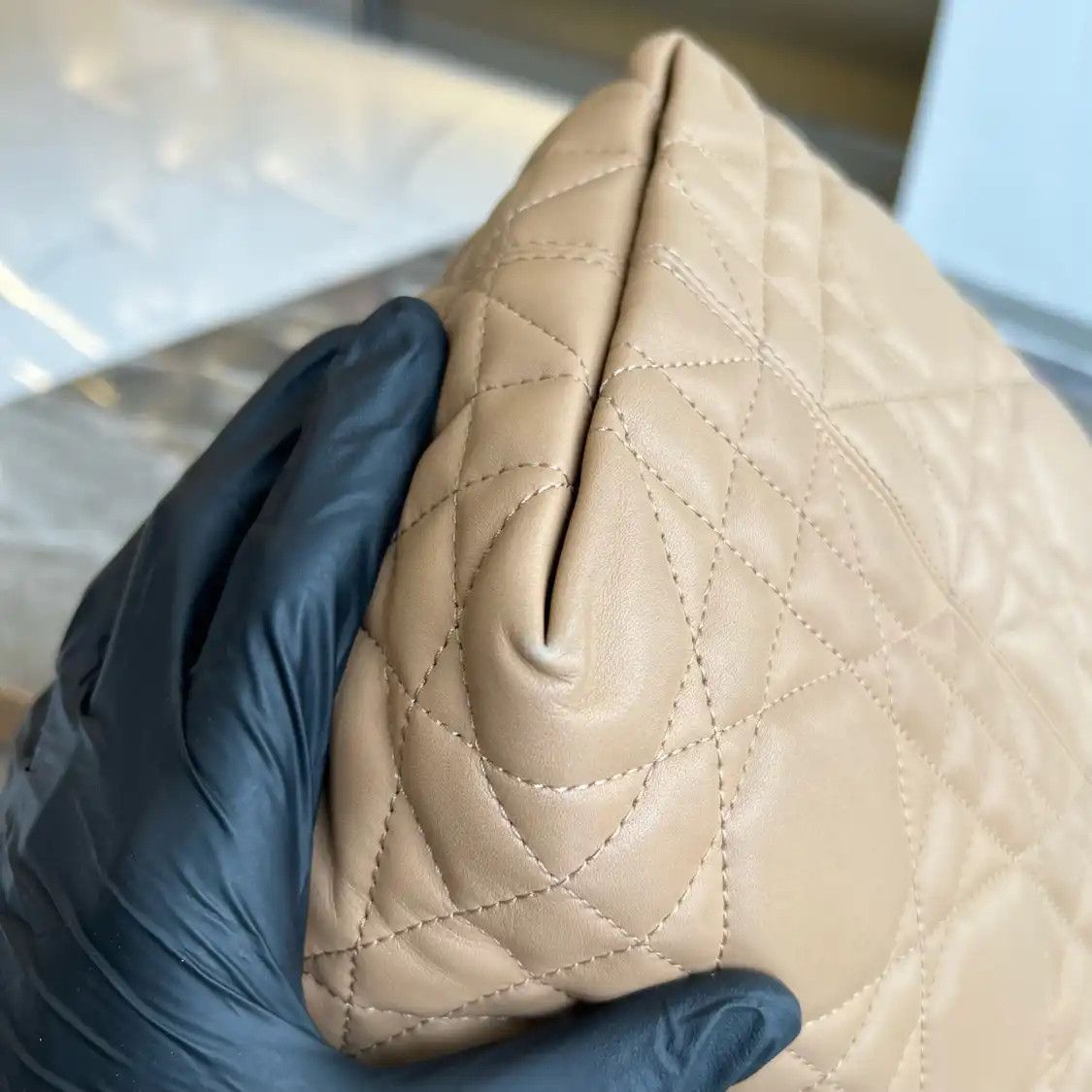 Dior DIOR Toujours Medium gold cowhide leather rattan plaid quilted handbag Size ONE SIZE - 12 Thumbnail