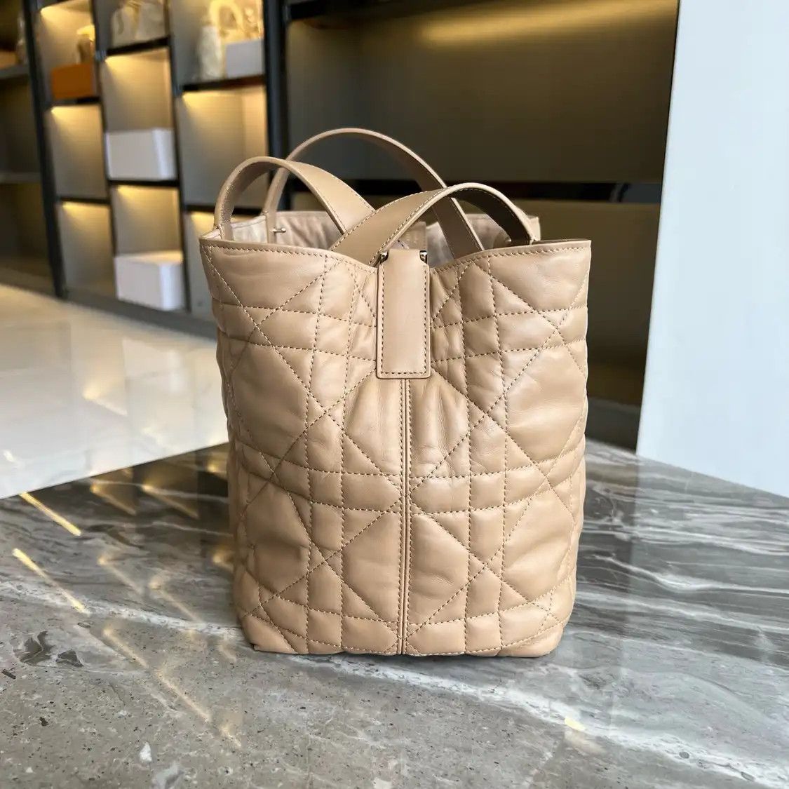 Dior DIOR Toujours Medium gold cowhide leather rattan plaid quilted handbag Size ONE SIZE - 4 Thumbnail