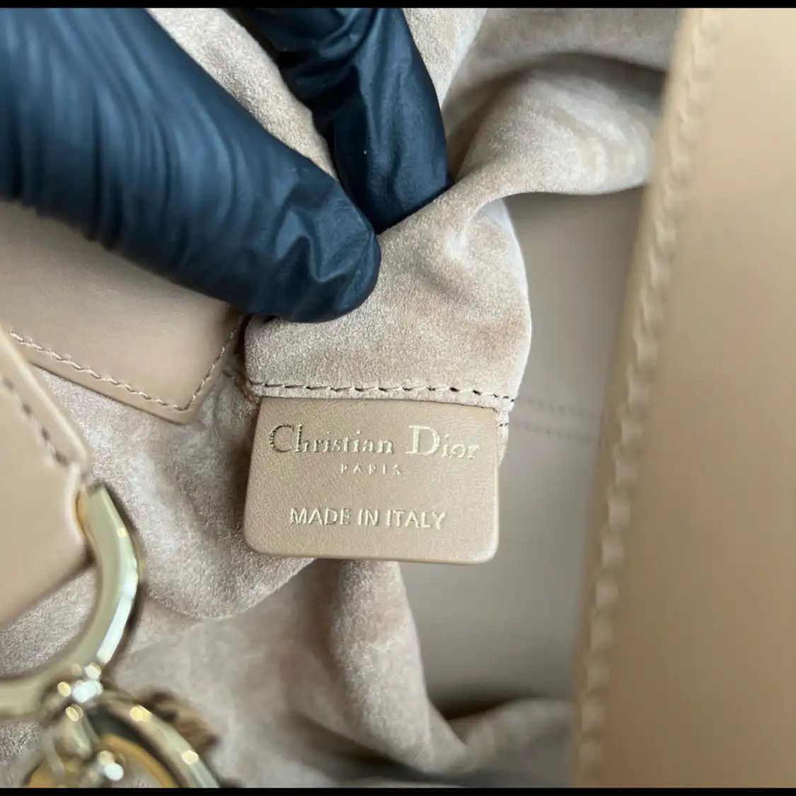 Dior DIOR Toujours Medium gold cowhide leather rattan plaid quilted handbag Size ONE SIZE - 8 Thumbnail