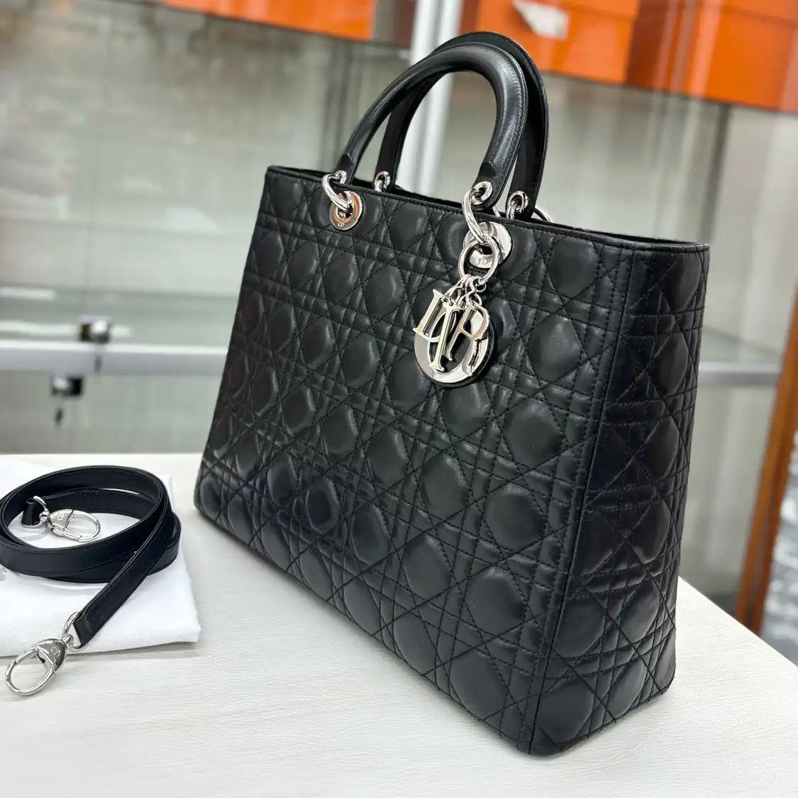 Dior DIOR Lady Dior Large black sheepskin rattan plaid quilted Lady Large crossbody b Size ONE SIZE - 10 Thumbnail