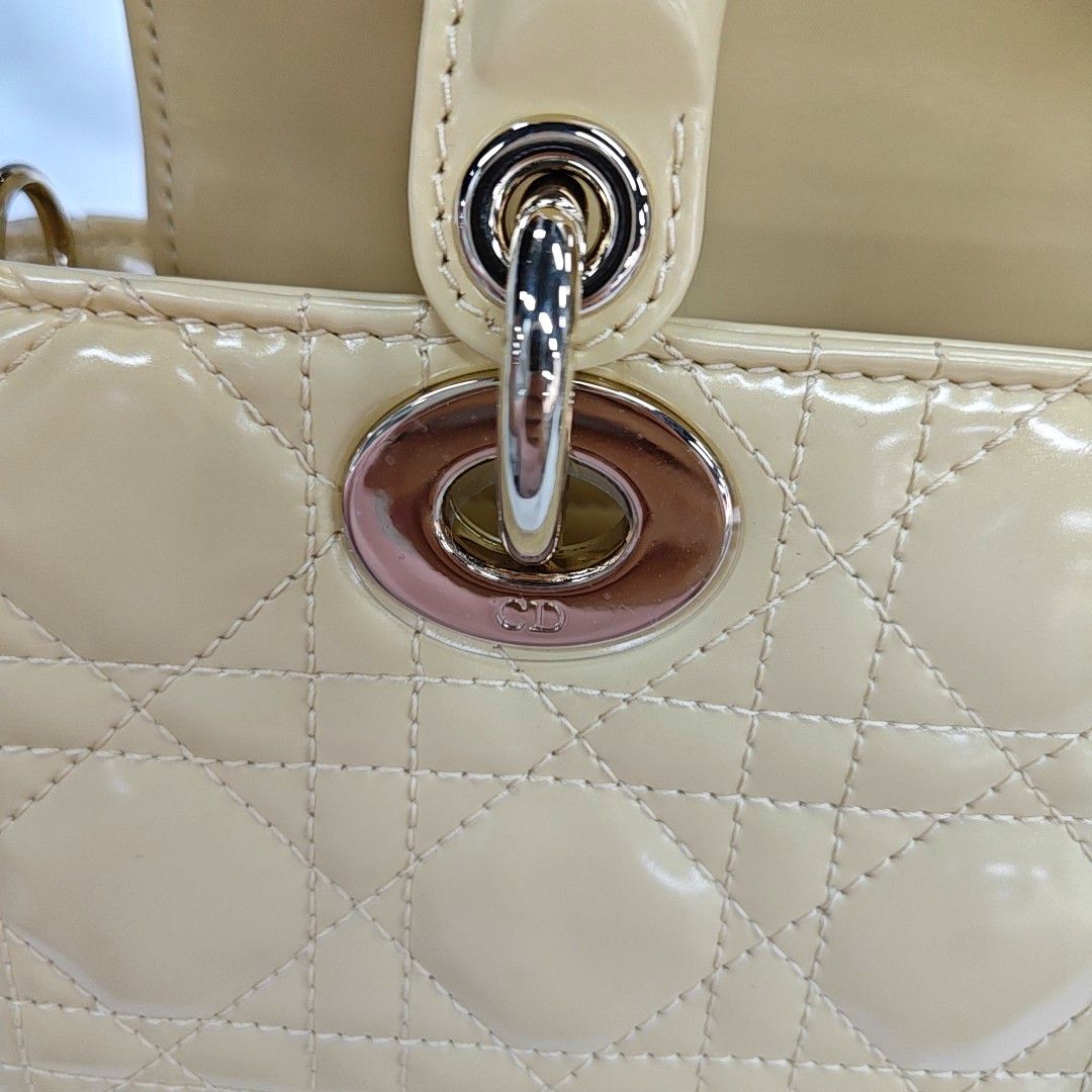 Dior Dior Lady D-Joy Patent Leather Quilted Handbag Size One Size Size ONE SIZE - 8 Thumbnail