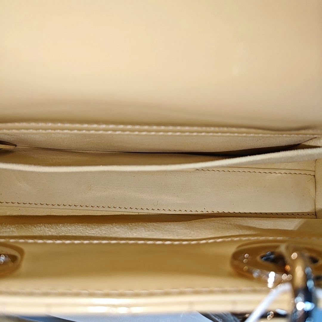 Dior Dior Lady D-Joy Patent Leather Quilted Handbag Size One Size Size ONE SIZE - 6 Thumbnail