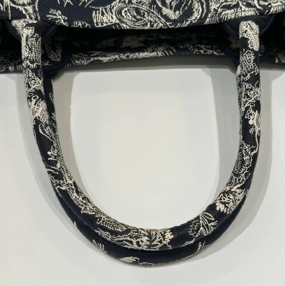 Dior DIOR Book Tote Medium blue canvas embroidery jacquard handbag Size ONE SIZE - 10 Thumbnail