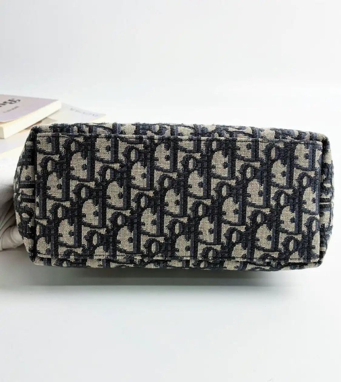 Dior DIOR Diortravel Nomad Medium beige canvas monogram jacquard Nomad bag handbag Size ONE SIZE - 5 Thumbnail