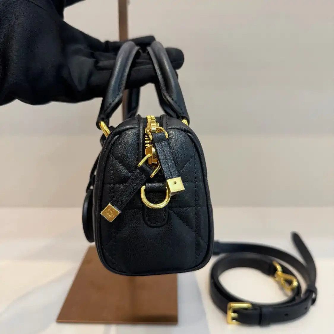 Dior DIOR Groove mini black cowhide leather rattan plaid quilted Boston bag crossbody Size ONE SIZE - 5 Thumbnail