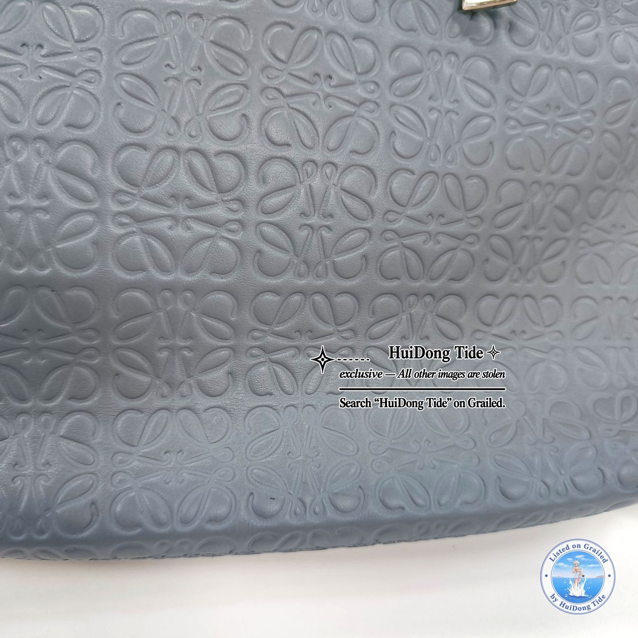 Loewe Loewe Blue Embossed Leather T Pouch Shoulder Bag Size ONE SIZE - 8 Thumbnail