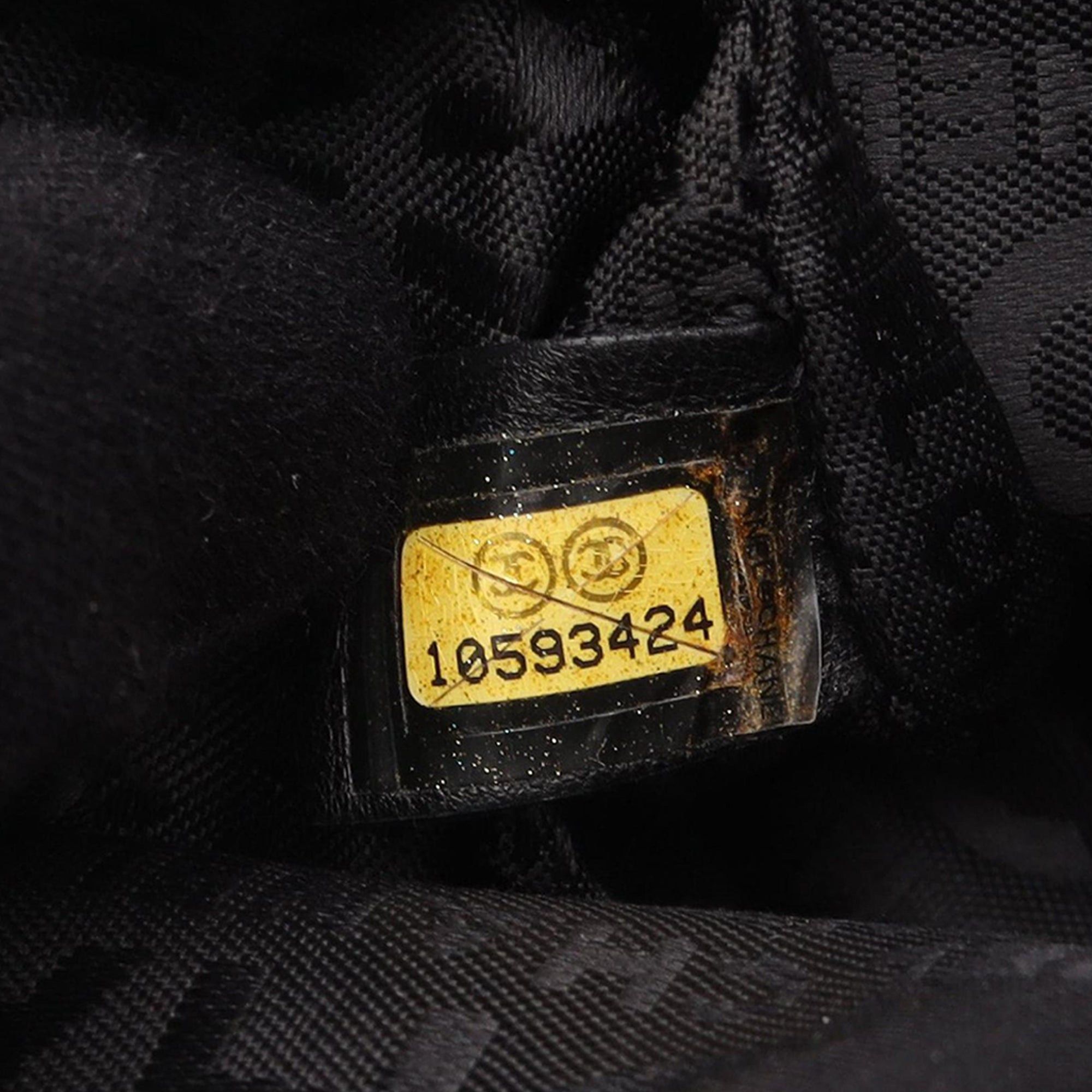Chanel CC Aged Calfskin Logo Flap Messenger Bag Size ONE SIZE - 5 Thumbnail