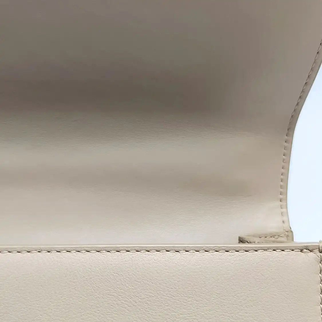 Dior DIOR 30 Montaigne khaki cowhide leather shoulder bag crossbody bag gold hardware Size ONE SIZE - 9 Thumbnail