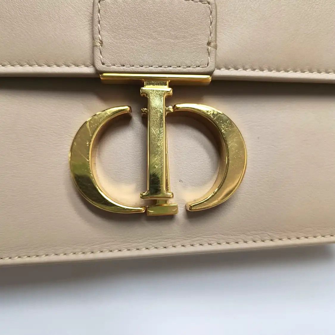 Dior DIOR 30 Montaigne khaki cowhide leather shoulder bag crossbody bag gold hardware Size ONE SIZE - 11 Thumbnail