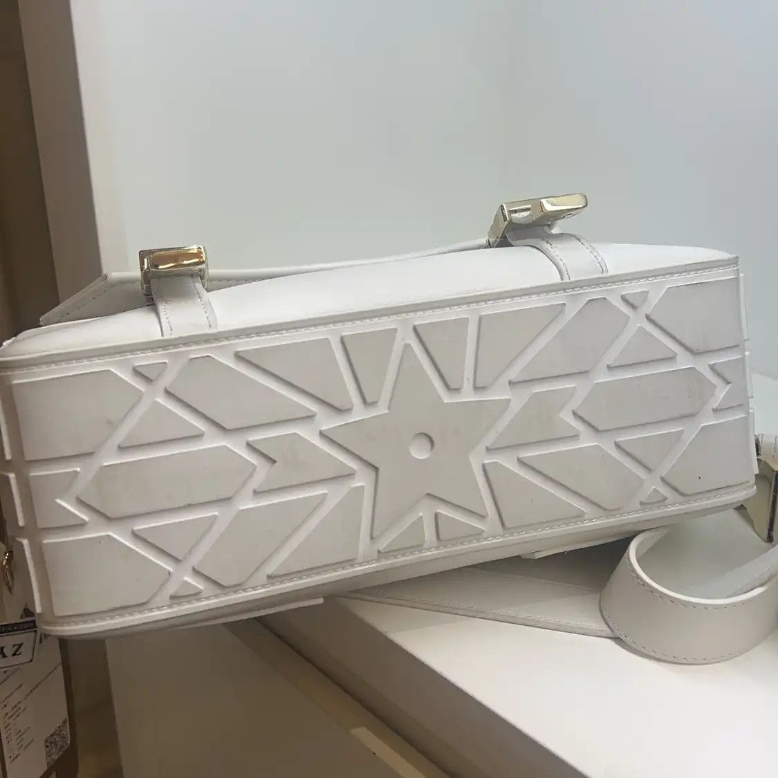 Dior DIOR Diorcamp Small white cowhide leather crossbody bag Size ONE SIZE - 21 Thumbnail