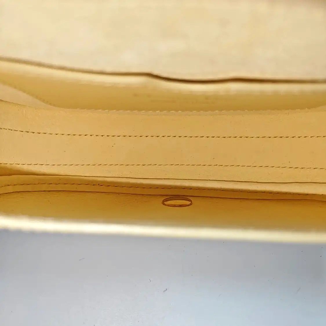 Dior DIOR Bobby Small light yellowcowhide leather shoulder bag handbag crossbody bag Size ONE SIZE - 7 Thumbnail