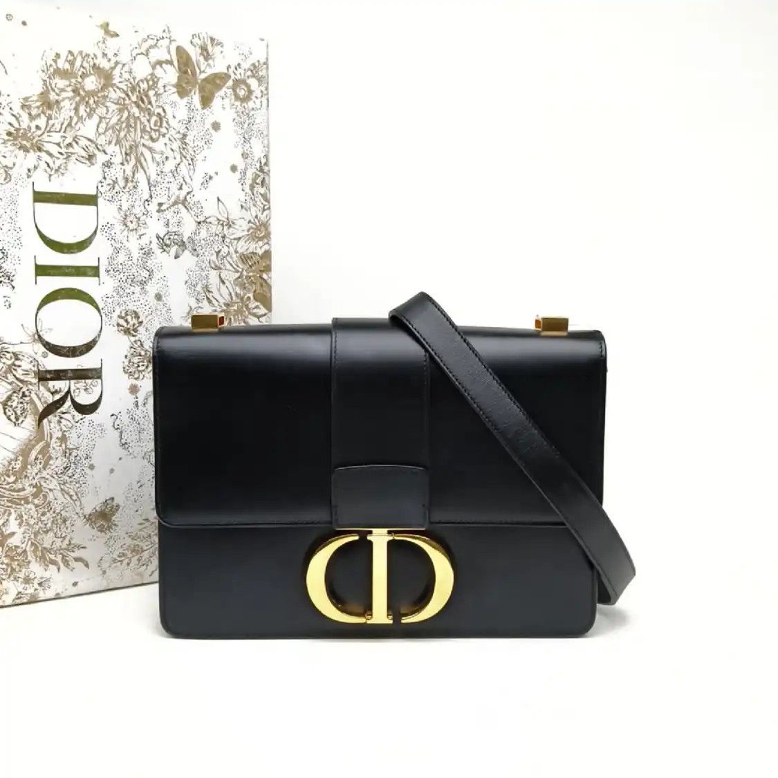 Dior DIOR 30 Montaigne black cowhide leather Montaigne bag crossbody bag gold hardwar Size ONE SIZE - 8 Thumbnail