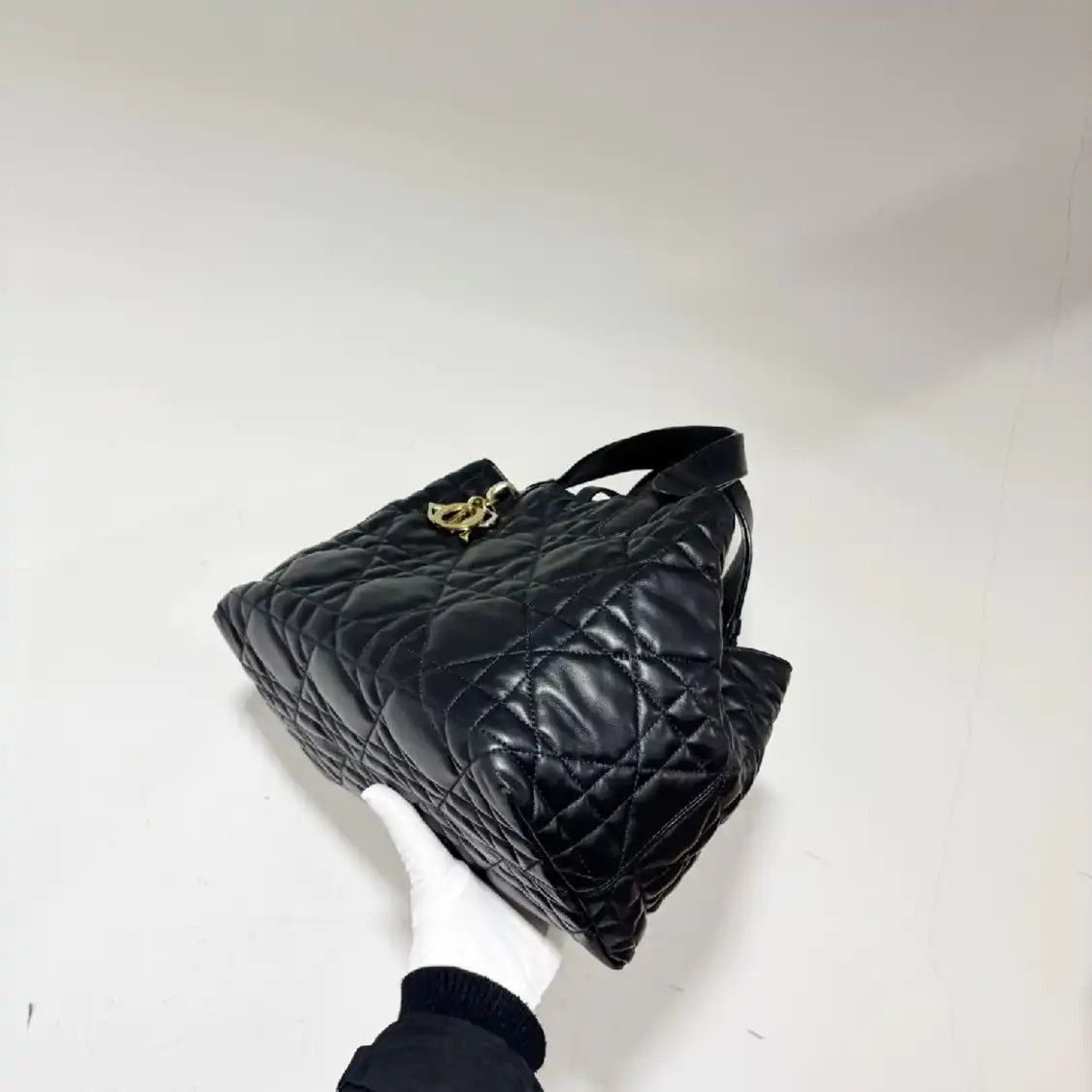 Dior DIOR Toujours Medium black cowhide leather rattan plaid quilted handbag Size ONE SIZE - 2 Thumbnail