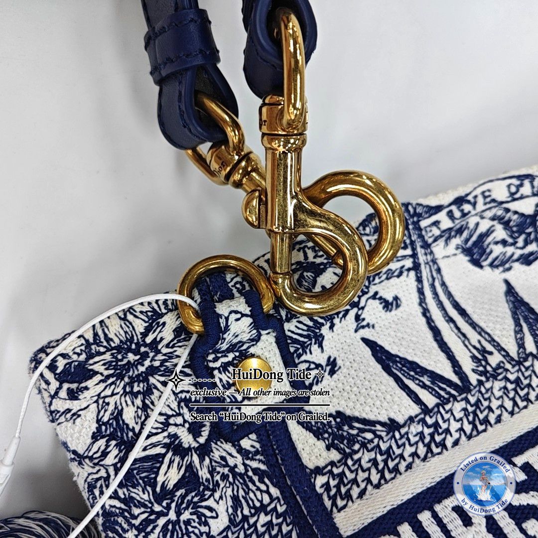 Dior Dior D-Bubble Canvas Jacquard Bucket Bag Size ONE SIZE - 11 Thumbnail