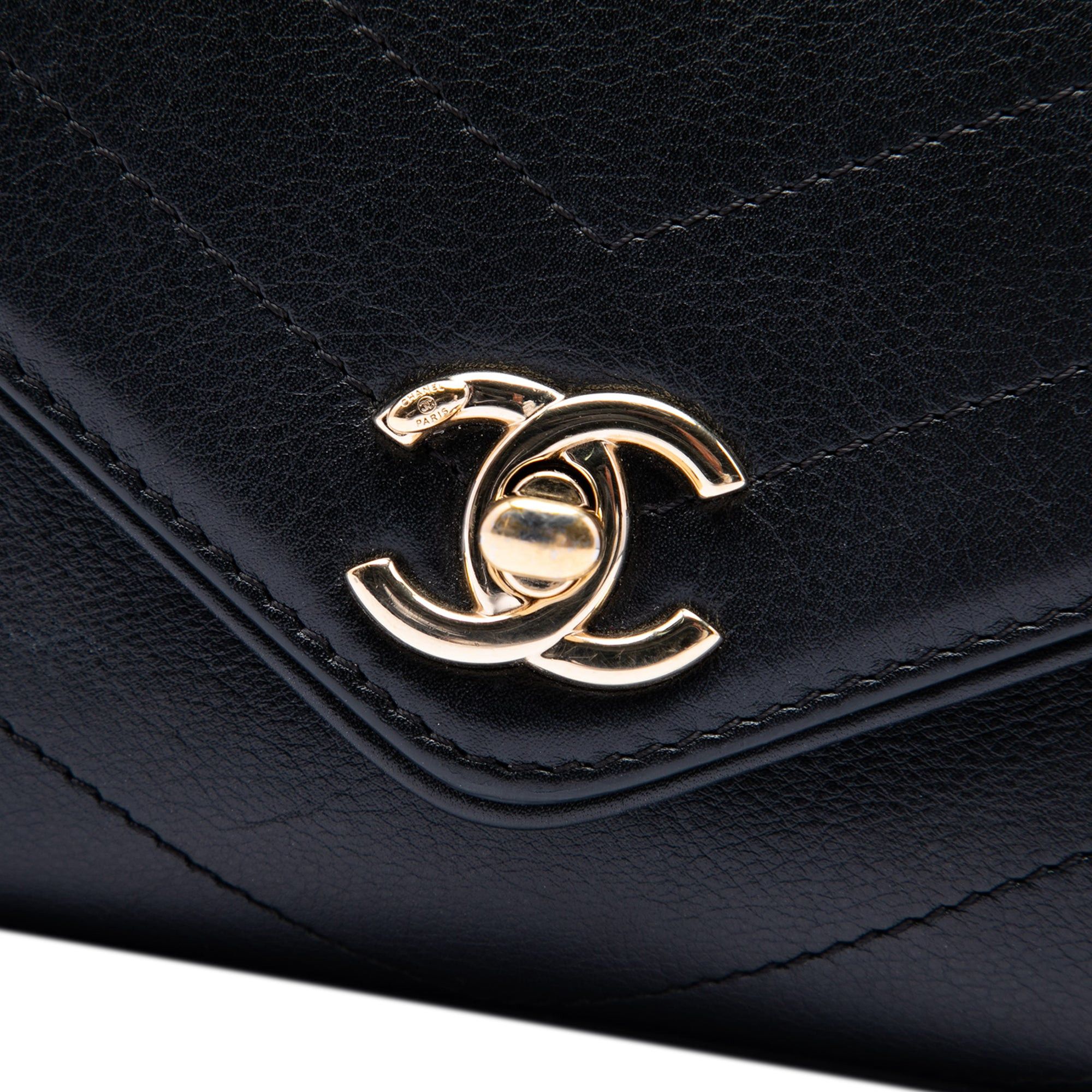 Chanel Chevron Calfskin Stitched Coco Belt Bag Size ONE SIZE - 5 Thumbnail