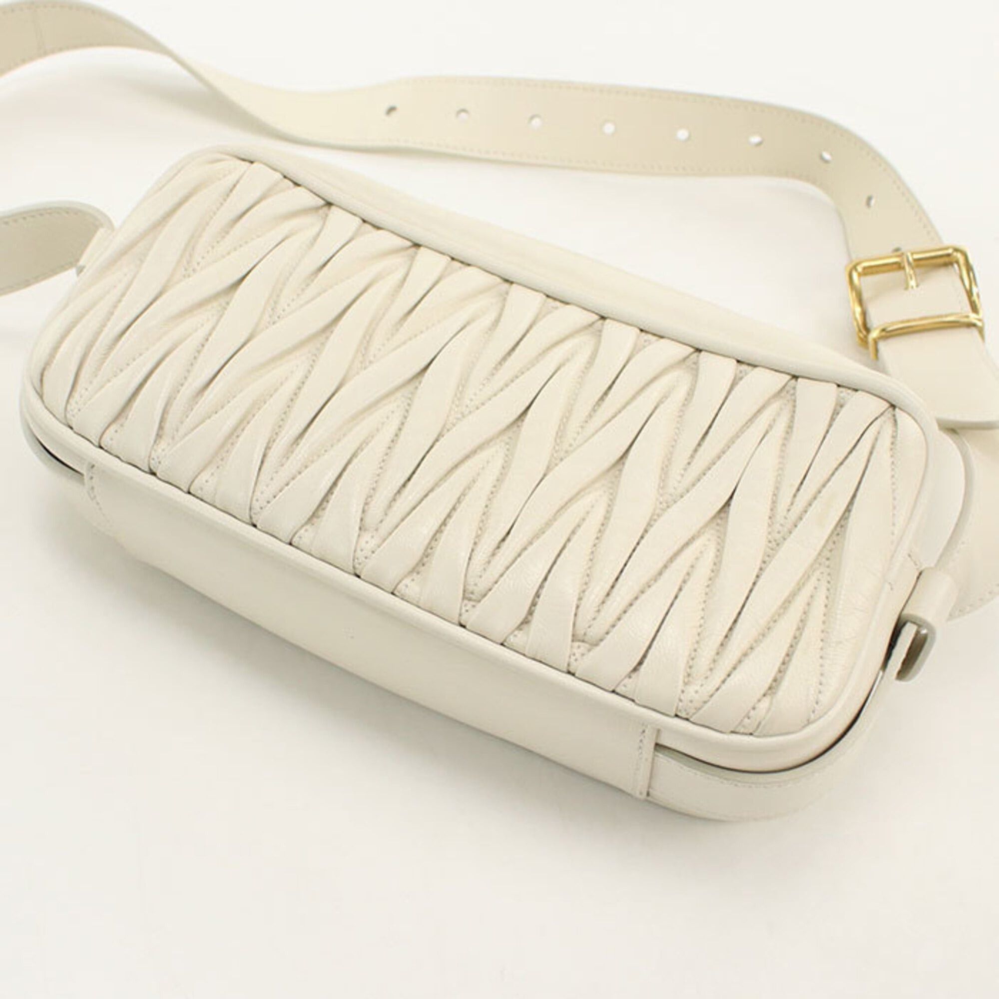 Miu Miu Miu Miu MIUMIU (OUTLET) Miu Outlet Shoulder Bag, Matelassé, Women's, Ivory Size ONE SIZE - 2 Thumbnail