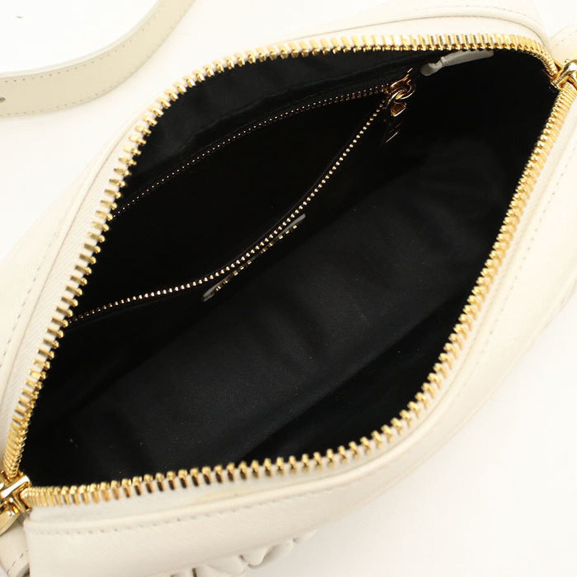 Miu Miu Miu Miu MIUMIU (OUTLET) Miu Outlet Shoulder Bag, Matelassé, Women's, Ivory Size ONE SIZE - 3 Thumbnail