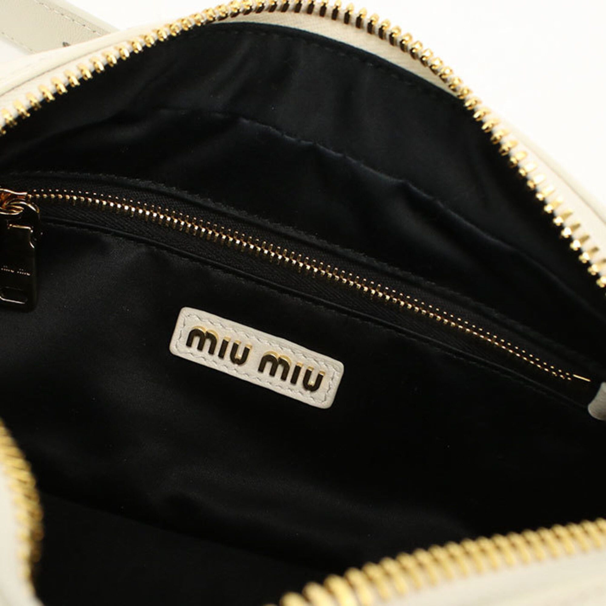 Miu Miu Miu Miu MIUMIU (OUTLET) Miu Outlet Shoulder Bag, Matelassé, Women's, Ivory Size ONE SIZE - 8 Thumbnail