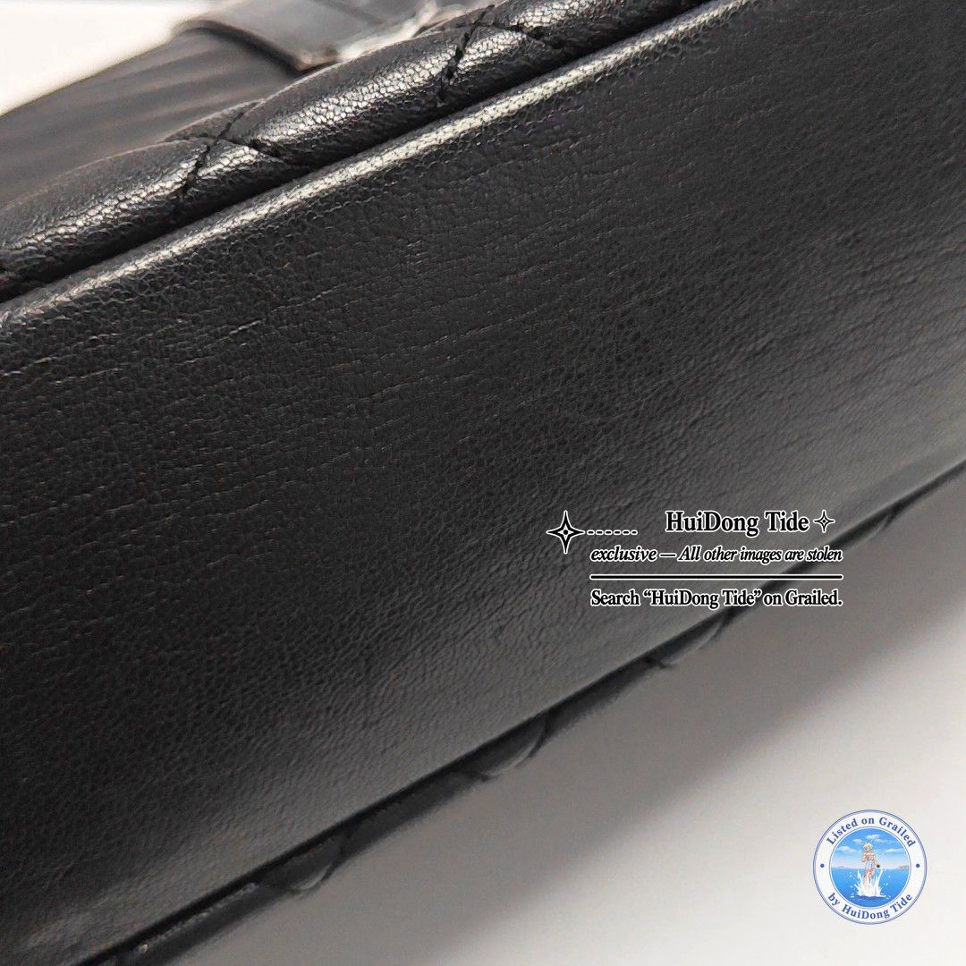 Saint Laurent Paris Saint Laurent Envelope Quilted Leather Shoulder Bag Size ONE SIZE - 12 Thumbnail