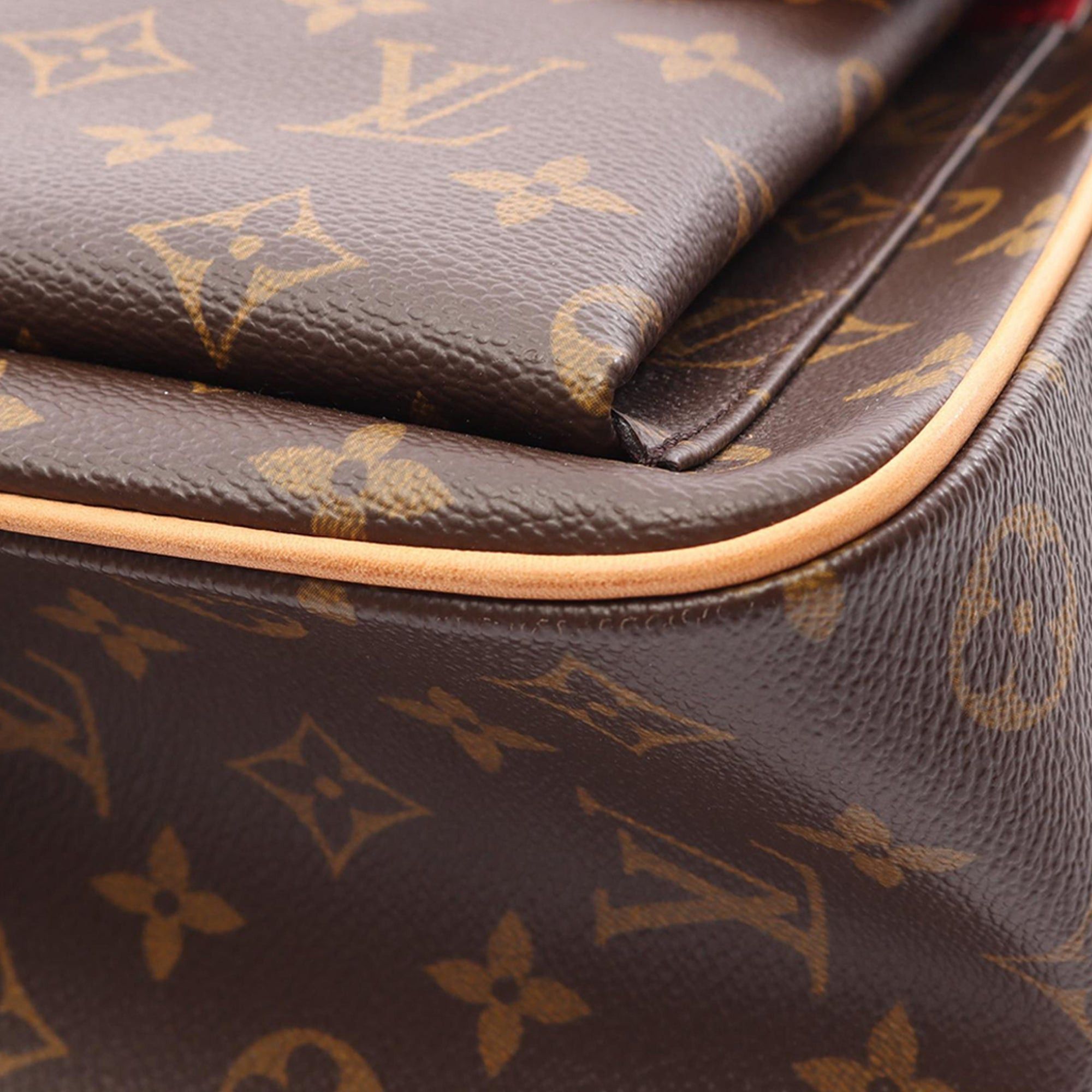 Louis Vuitton Multipli Cite Size ONE SIZE - 12 Thumbnail