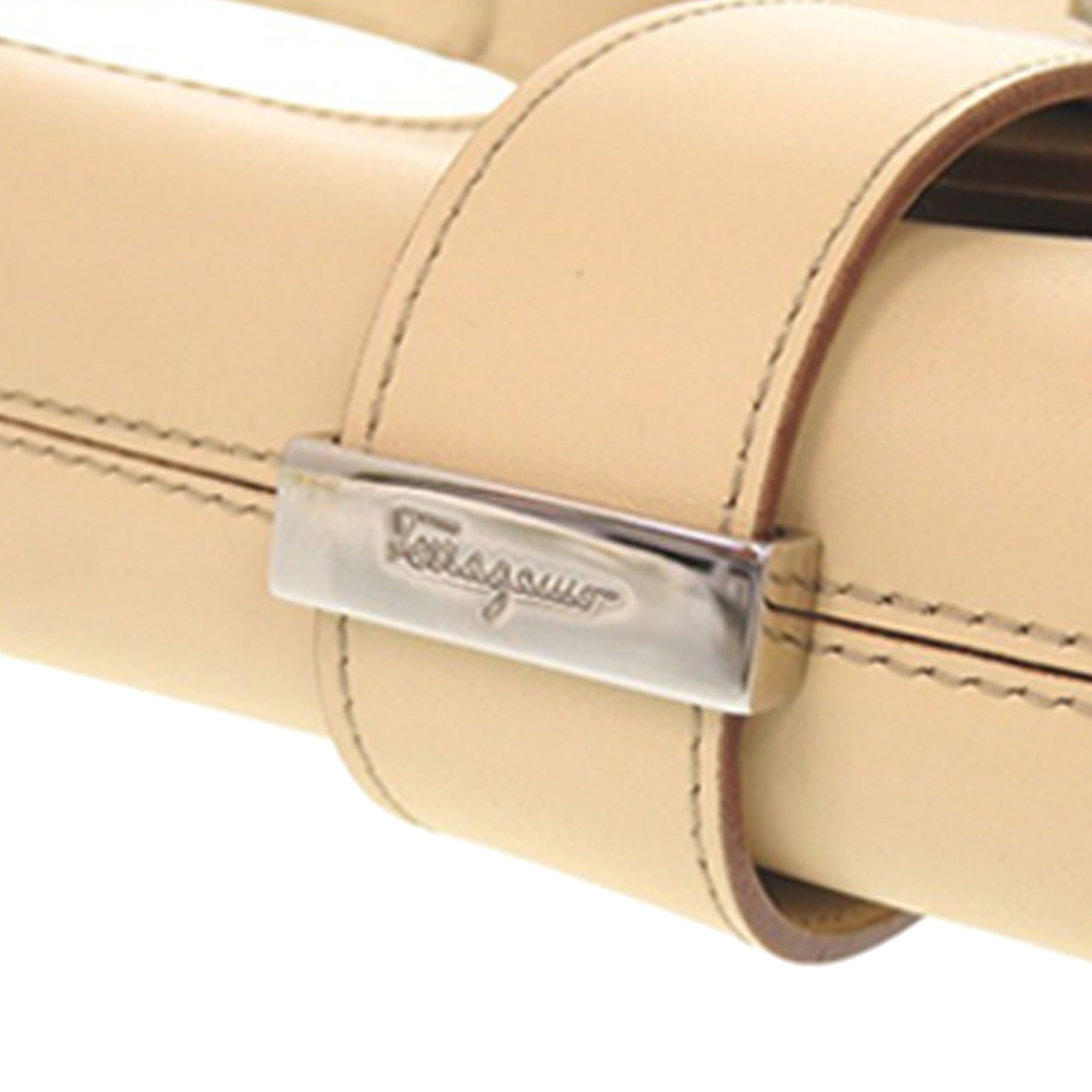 Salvatore Ferragamo Gancini Shoulder Bag Size ONE SIZE - 8 Thumbnail