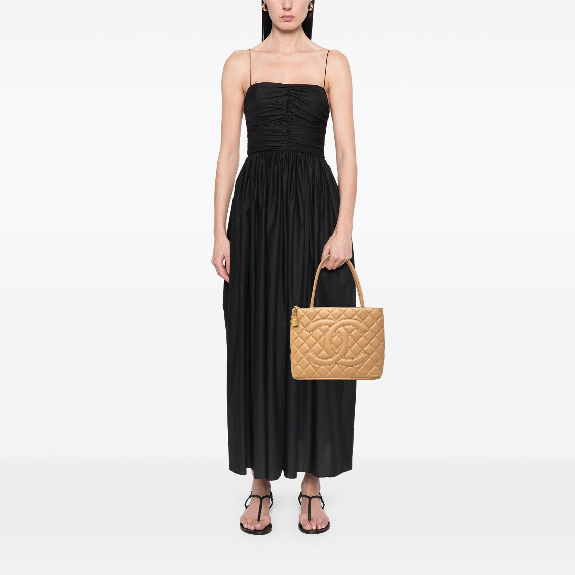 Chanel Caviar Medallion Tote Size ONE SIZE - 7 Thumbnail