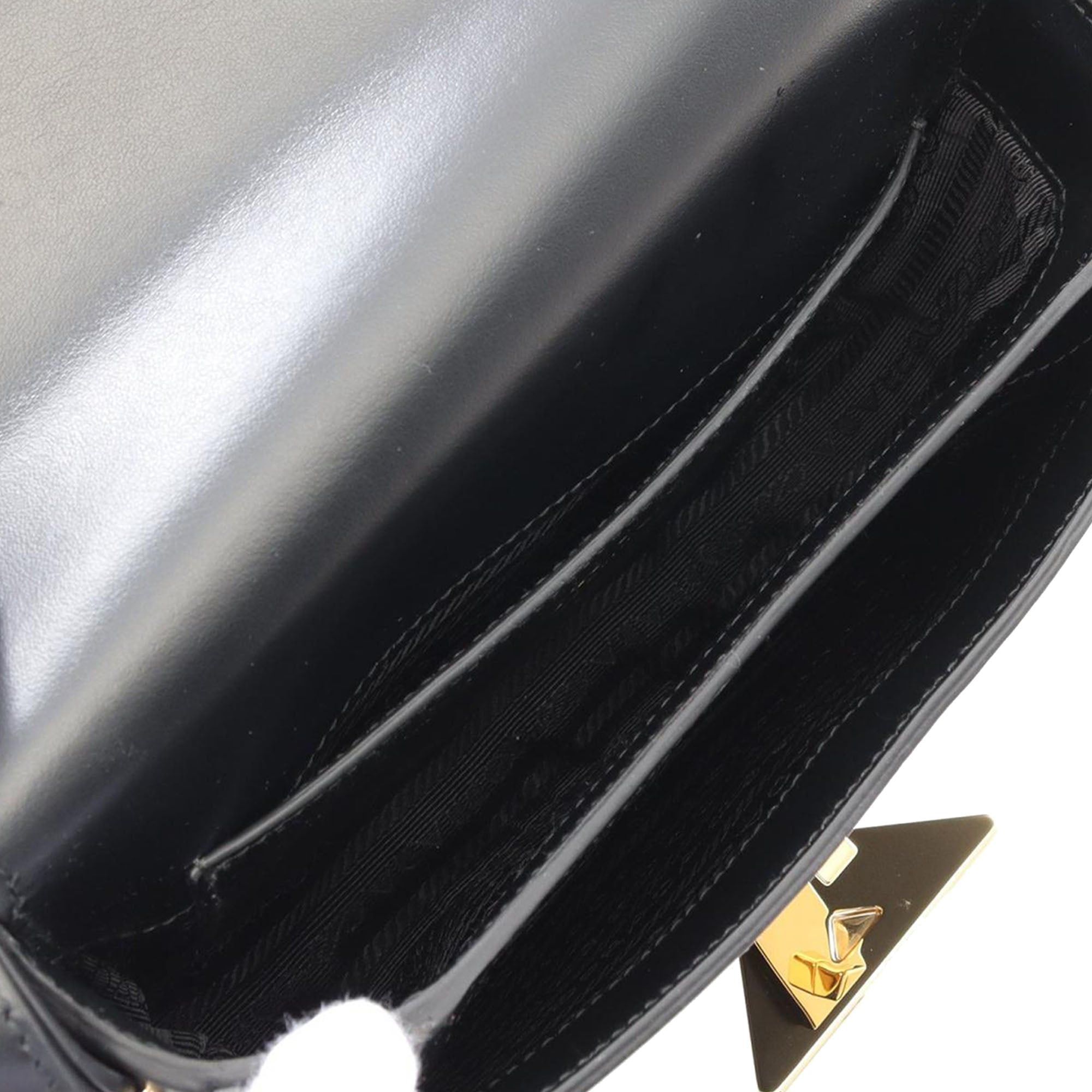 Prada Soft Calf Shoulder Bag Size ONE SIZE - 4 Thumbnail