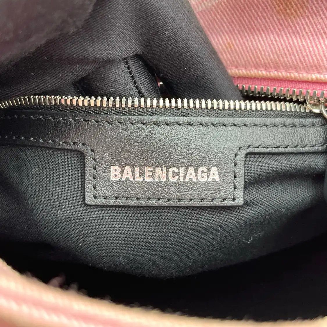 Balenciaga BALENCIAGA Neo Cagole City ultra Small pink sheepskin stud fringe Motorcycle cro Size ONE SIZE - 9 Thumbnail