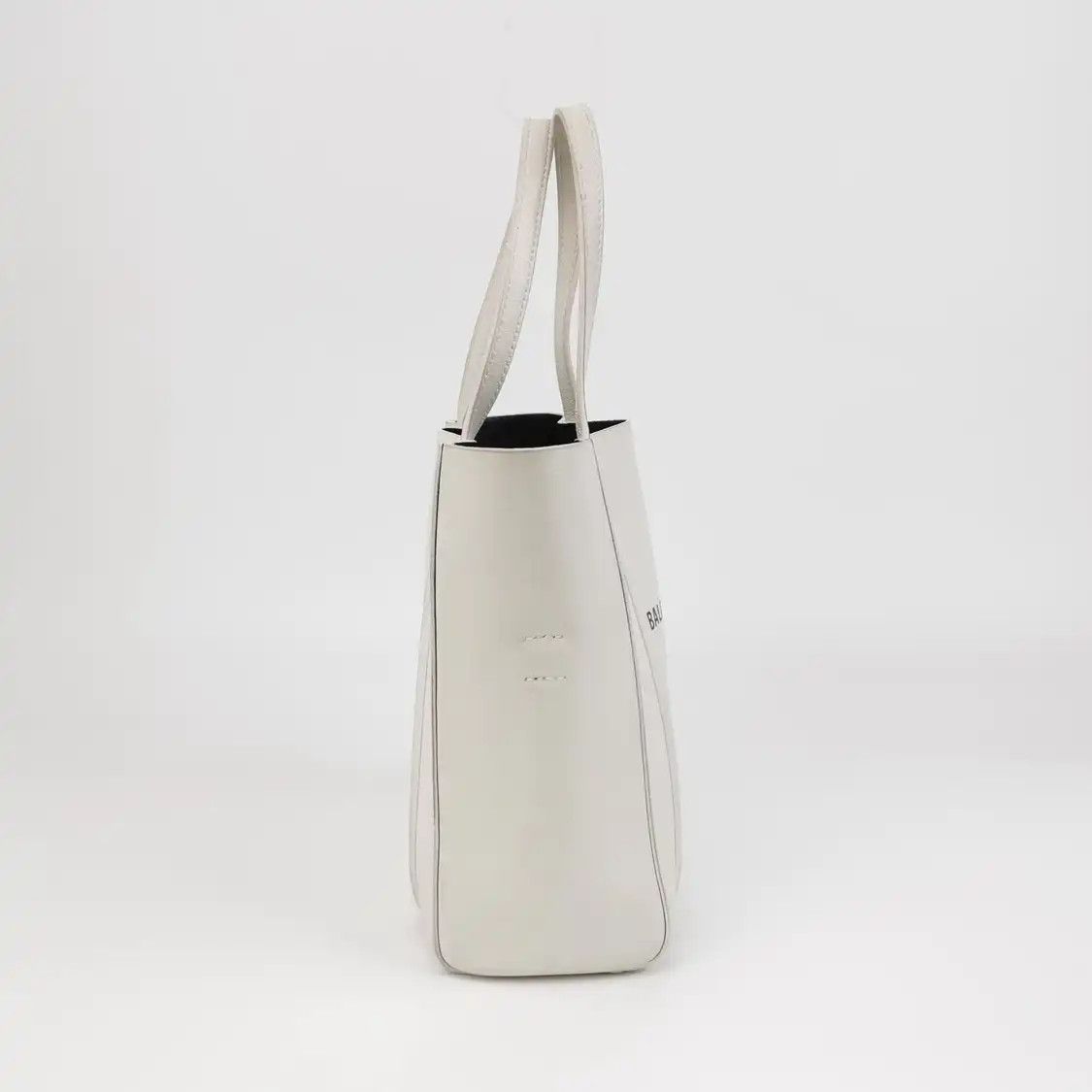 Balenciaga BALENCIAGA Everyday ultra Small white cowhide leather print crossbody bag detach Size ONE SIZE - 3 Thumbnail