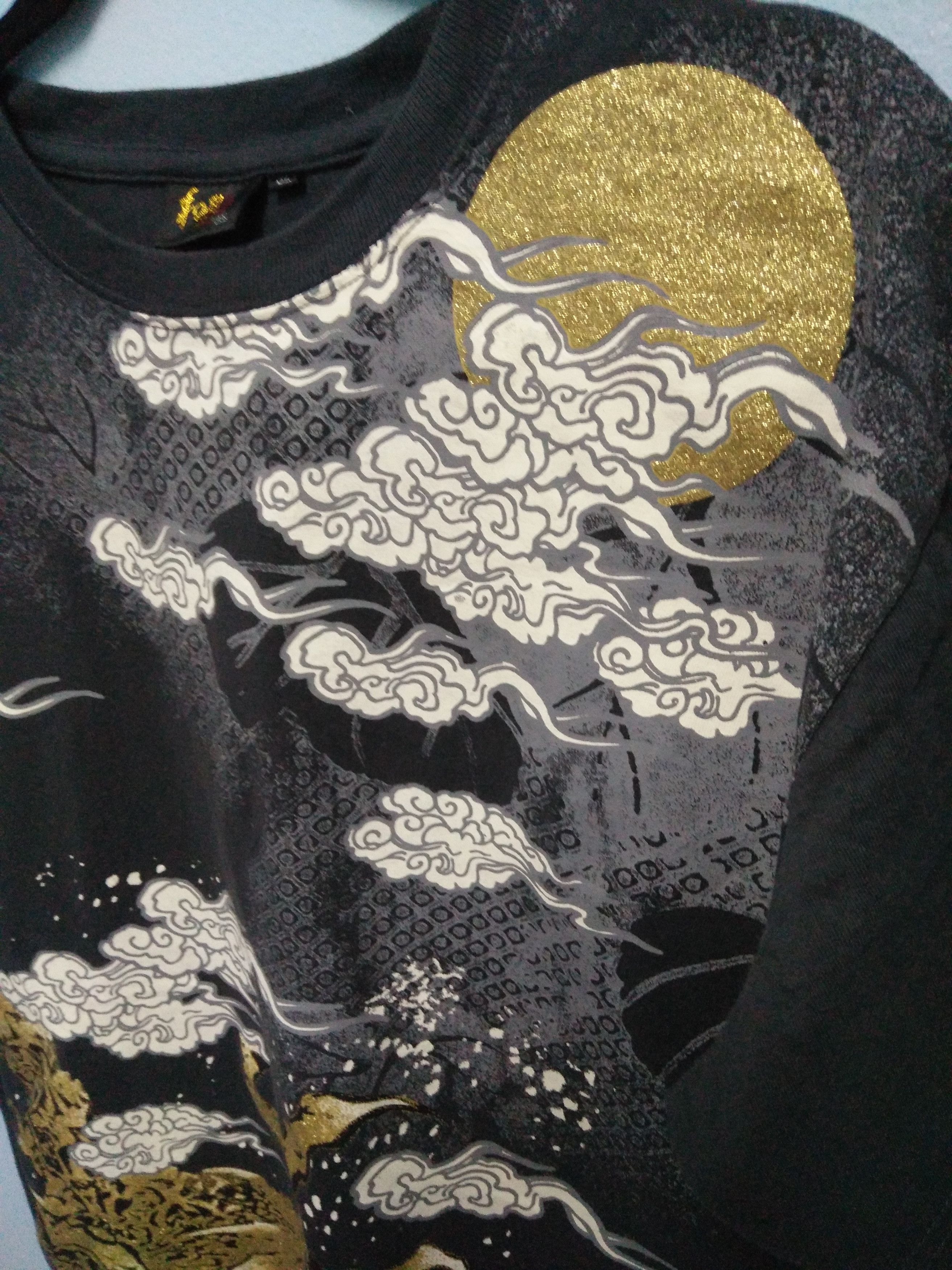 Japanese Brand Rare Japanese Dragon Gold Overprint Tshirt Size US XL / EU 56 / 4 - 2 Thumbnail