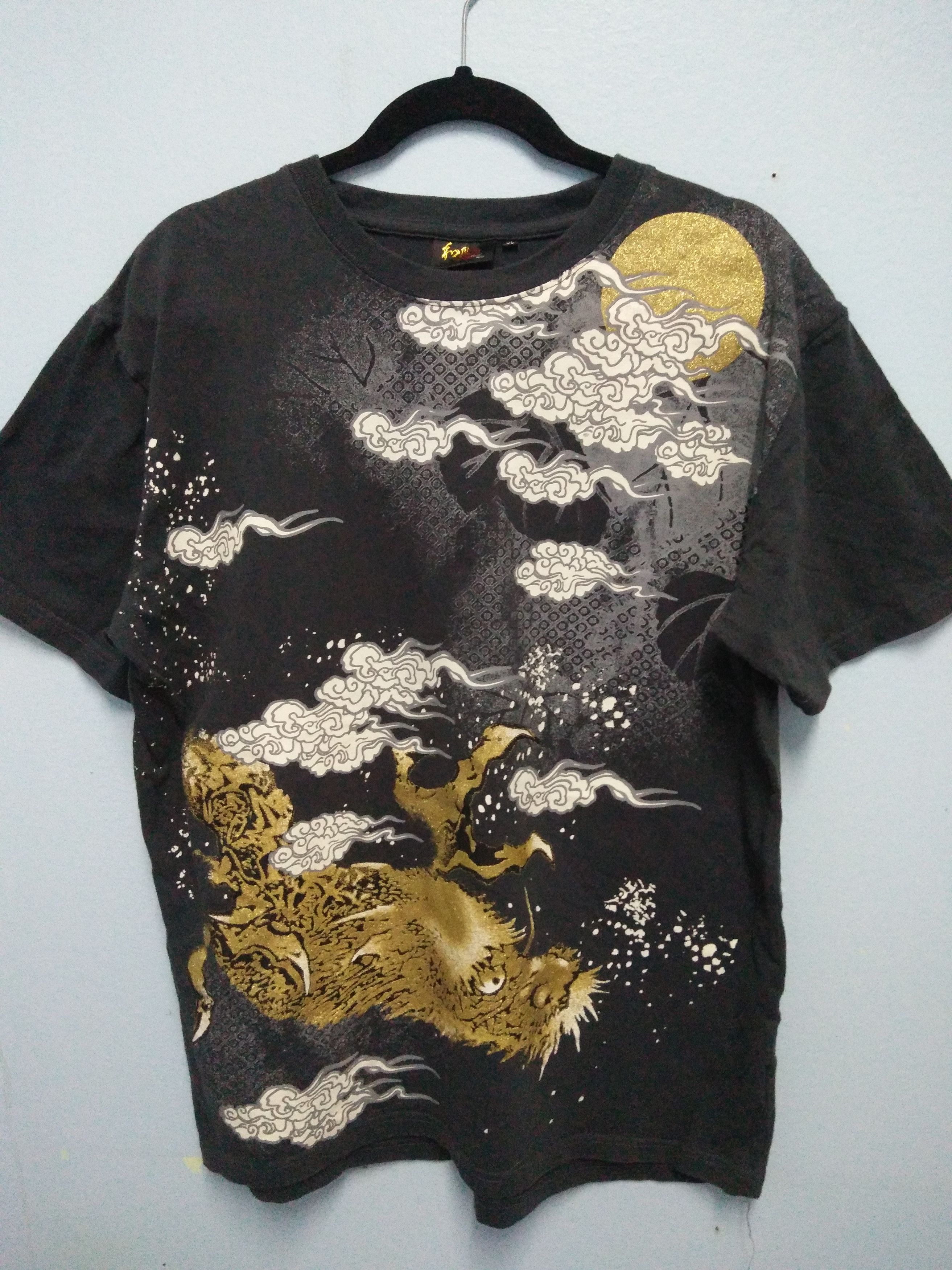 Japanese Brand Rare Japanese Dragon Gold Overprint Tshirt Size US XL / EU 56 / 4 - 1 Thumbnail