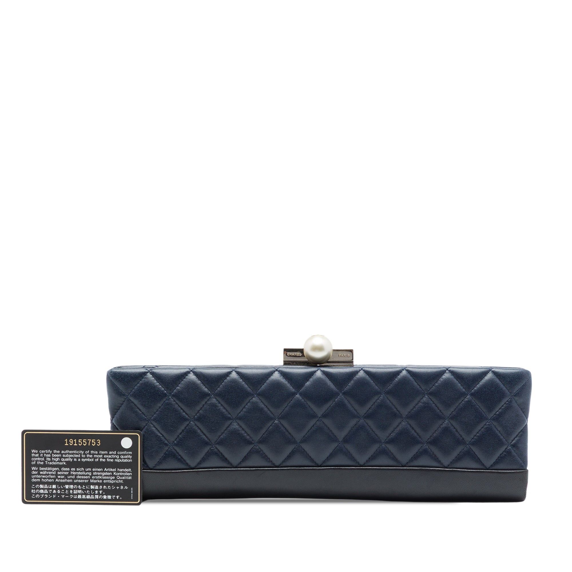 Chanel CC Quilted Lambskin Pearl Evening Baguette Clutch Size ONE SIZE - 7 Thumbnail