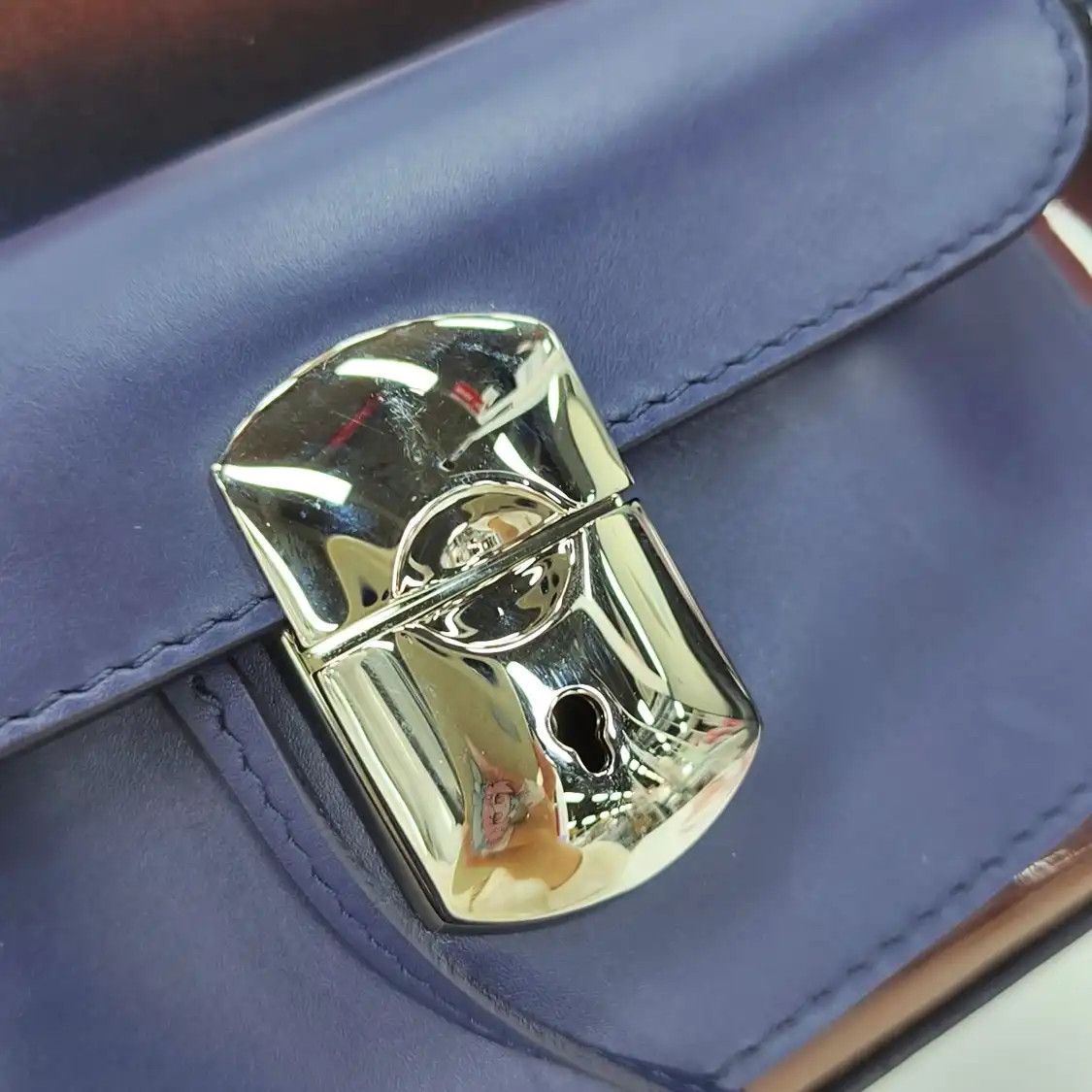 Balenciaga BALENCIAGA Padlock Work blue cowhide leather shoulder bag handbag crossbody bag Size ONE SIZE - 9 Thumbnail