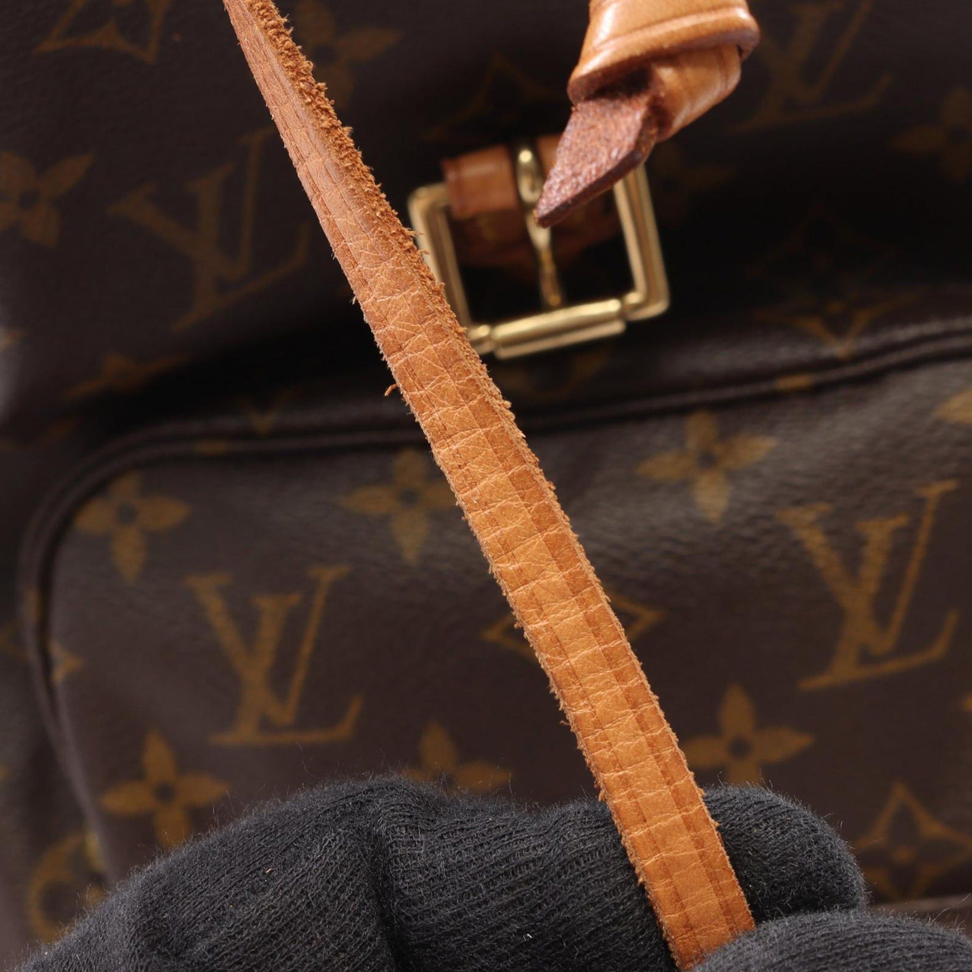 Louis Vuitton Montsouris MM Size ONE SIZE - 11 Thumbnail