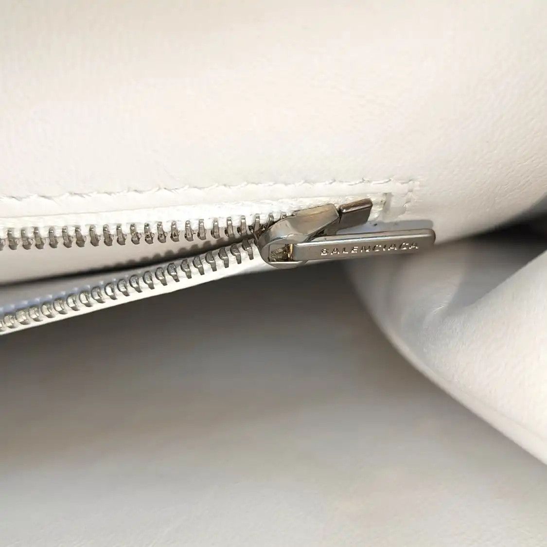 Balenciaga BALENCIAGA Rodeo Large white cowhide leather crocodile shoulder bag crossbody ba Size ONE SIZE - 16 Thumbnail