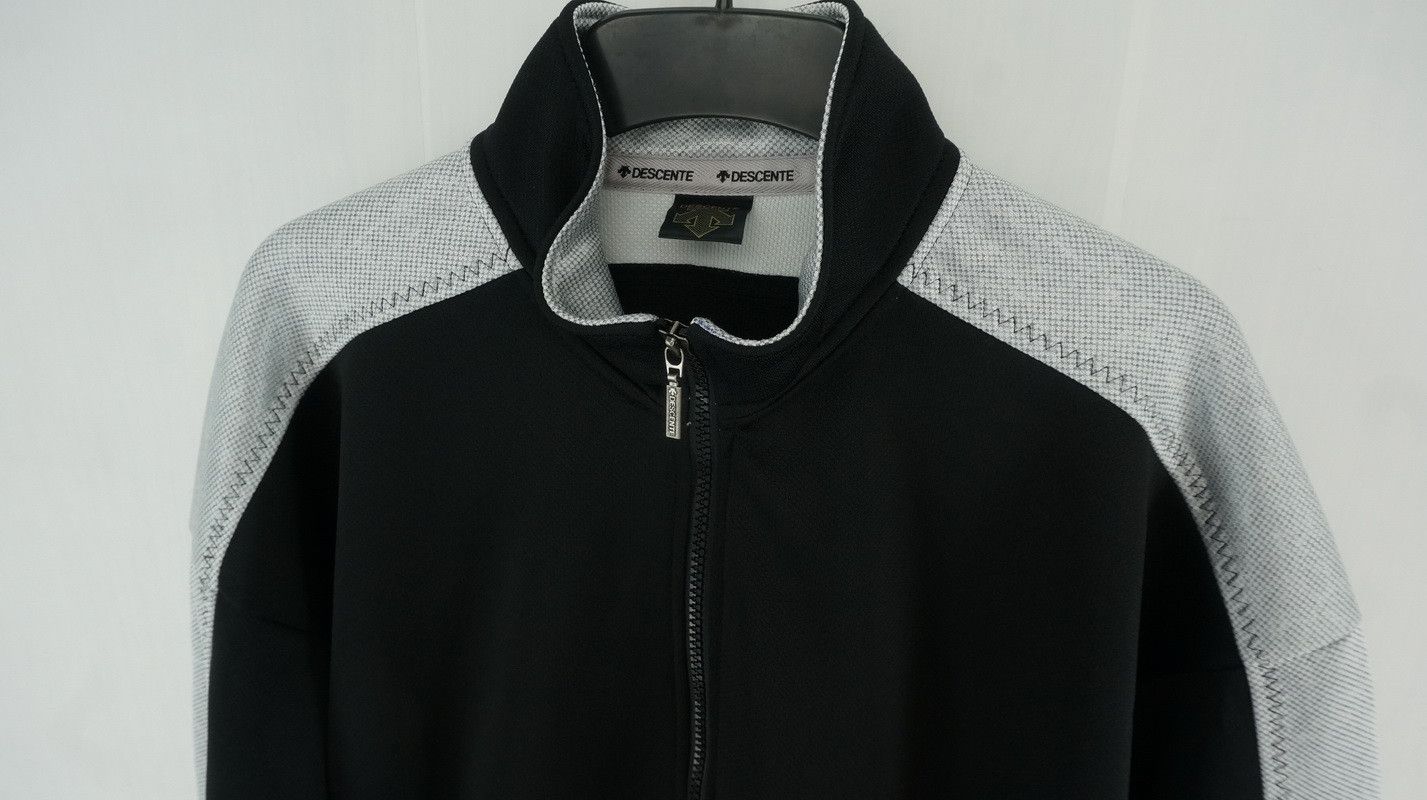 Descente Japanese Brand - Descente Quarter Zip Spell Out Sweater Size US XL / EU 56 / 4 - 5 Thumbnail