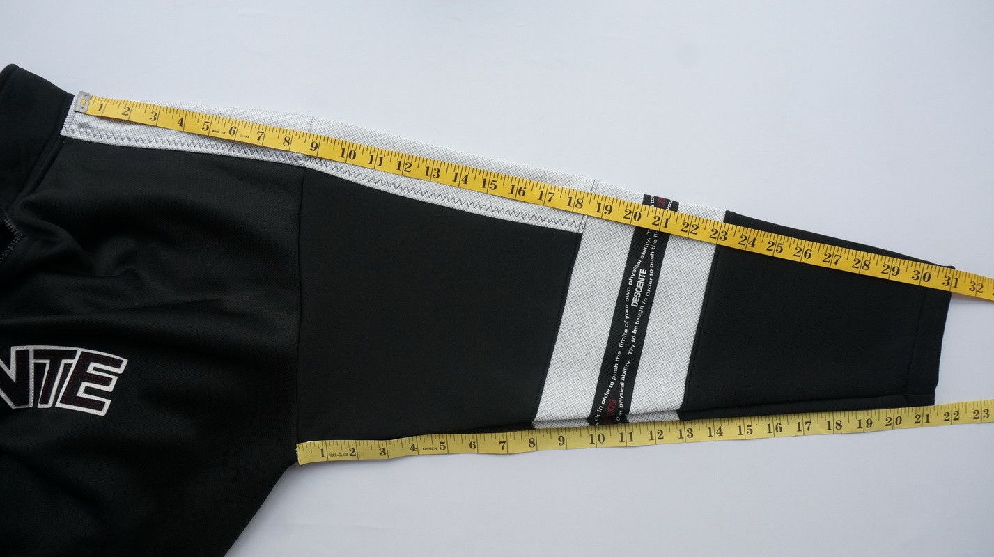 Descente Japanese Brand - Descente Quarter Zip Spell Out Sweater Size US XL / EU 56 / 4 - 12 Thumbnail