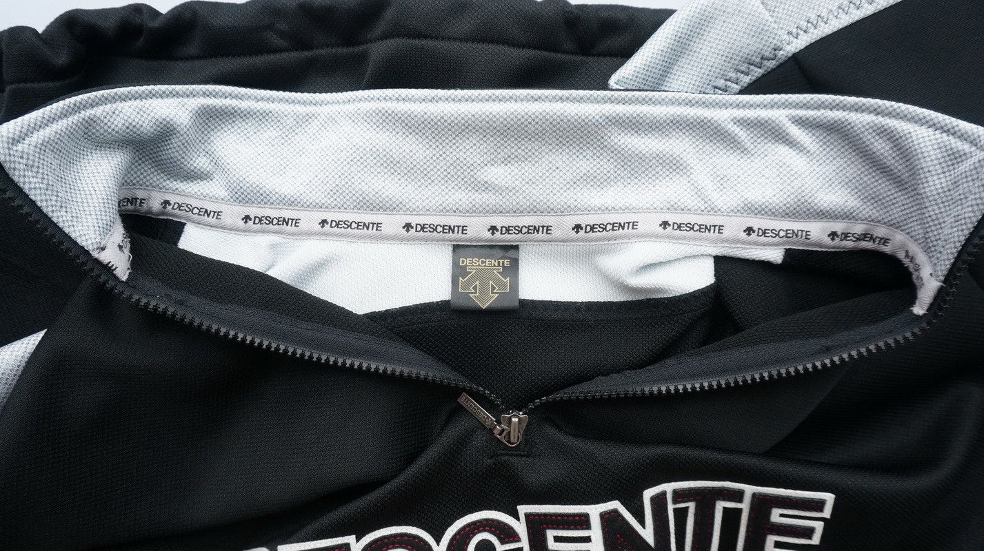 Descente Japanese Brand - Descente Quarter Zip Spell Out Sweater Size US XL / EU 56 / 4 - 9 Thumbnail