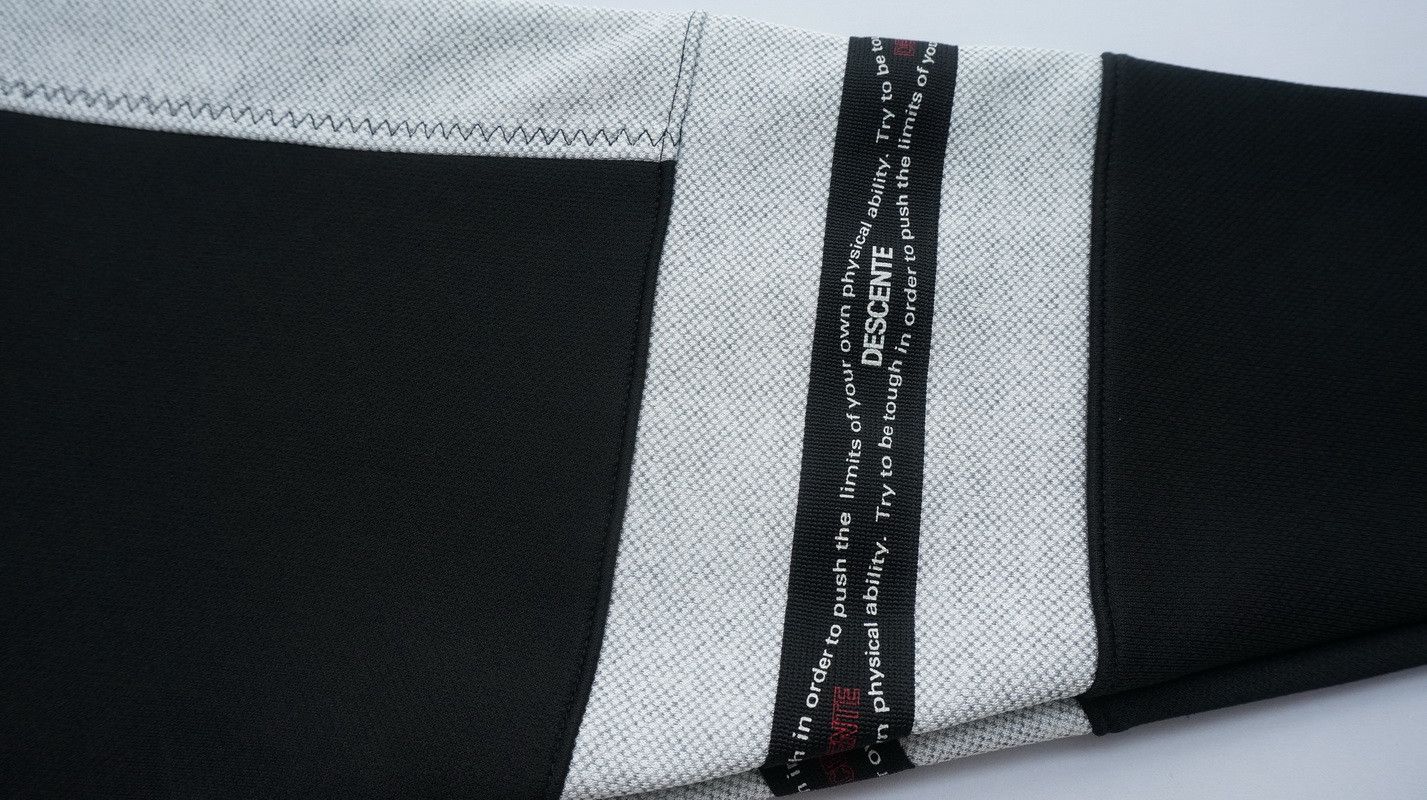 Descente Japanese Brand - Descente Quarter Zip Spell Out Sweater Size US XL / EU 56 / 4 - 14 Thumbnail