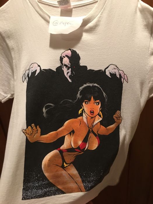 Supreme vampirella 2024